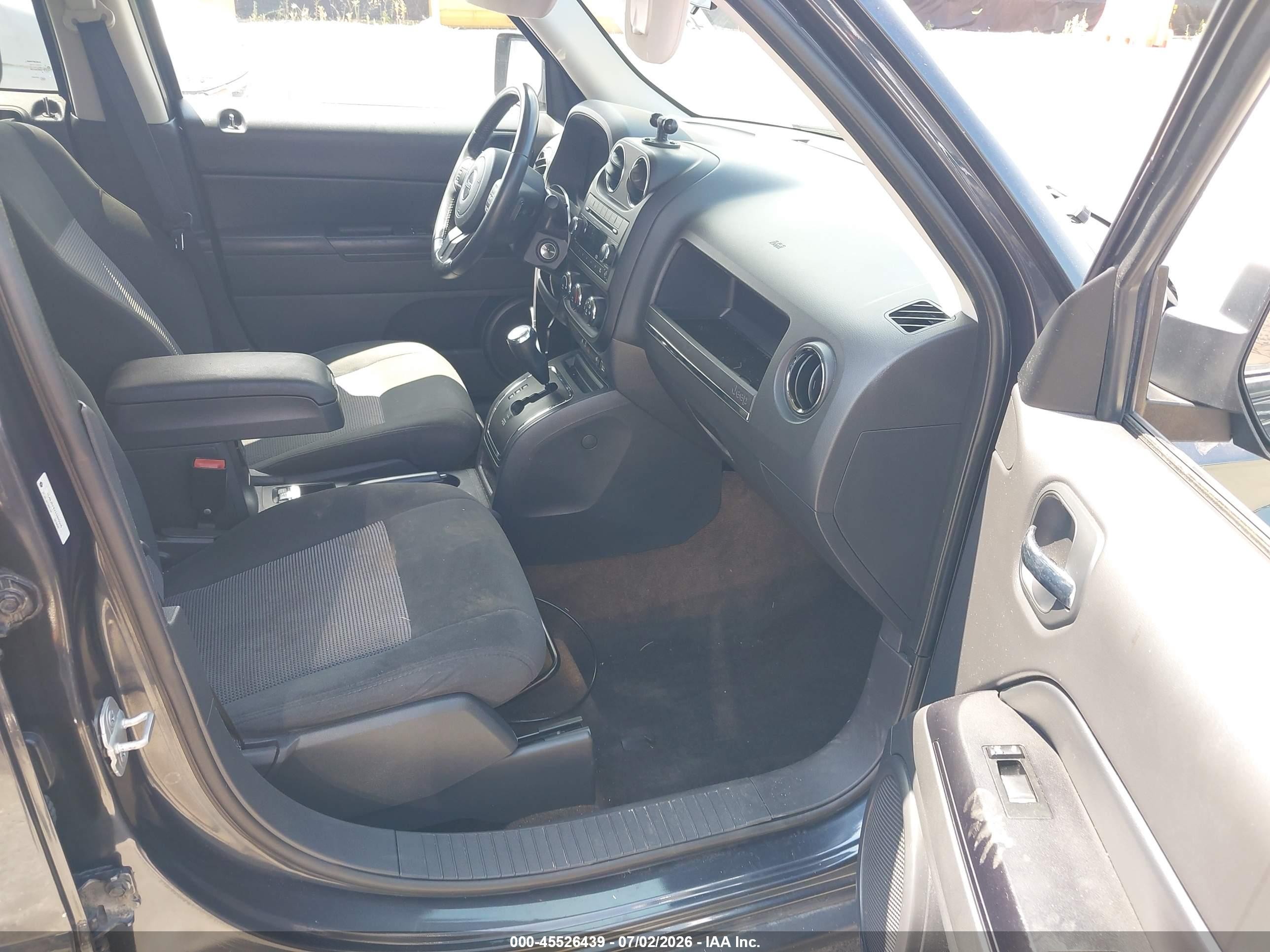 2014 Jeep Patriot Latitude Blue vin: 1C4NJRFBXED892516