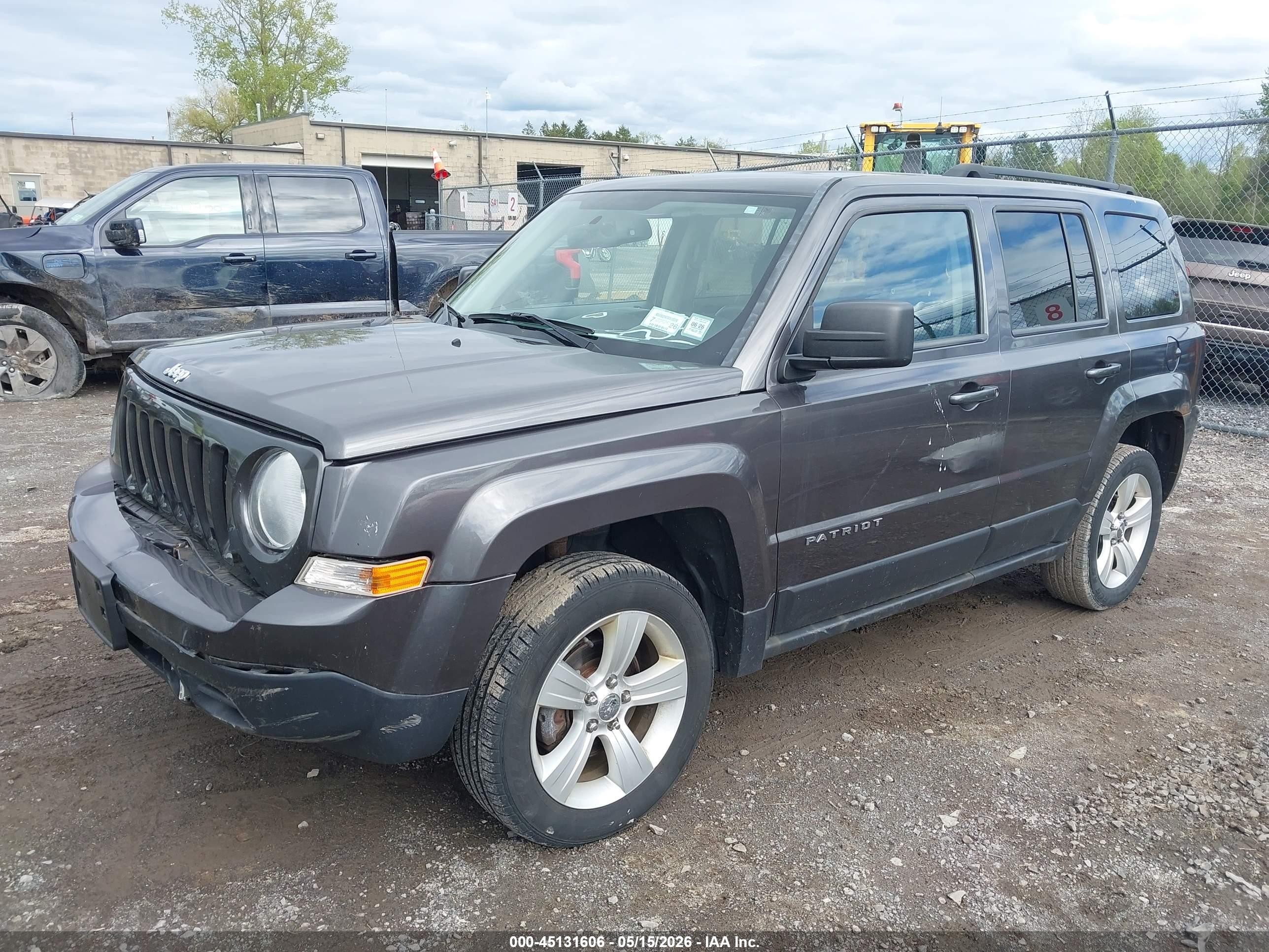 2014 Jeep Patriot Latitude Gray vin: 1C4NJRFBXED898087