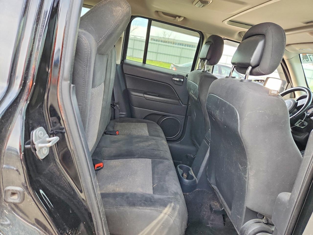 2015 Jeep Patriot Latitude Black vin: 1C4NJRFBXFD153891