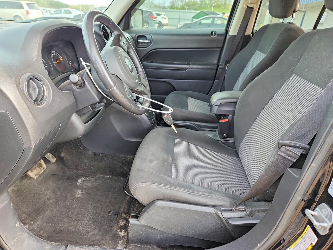 2015 Jeep Patriot Latitude Black vin: 1C4NJRFBXFD153891