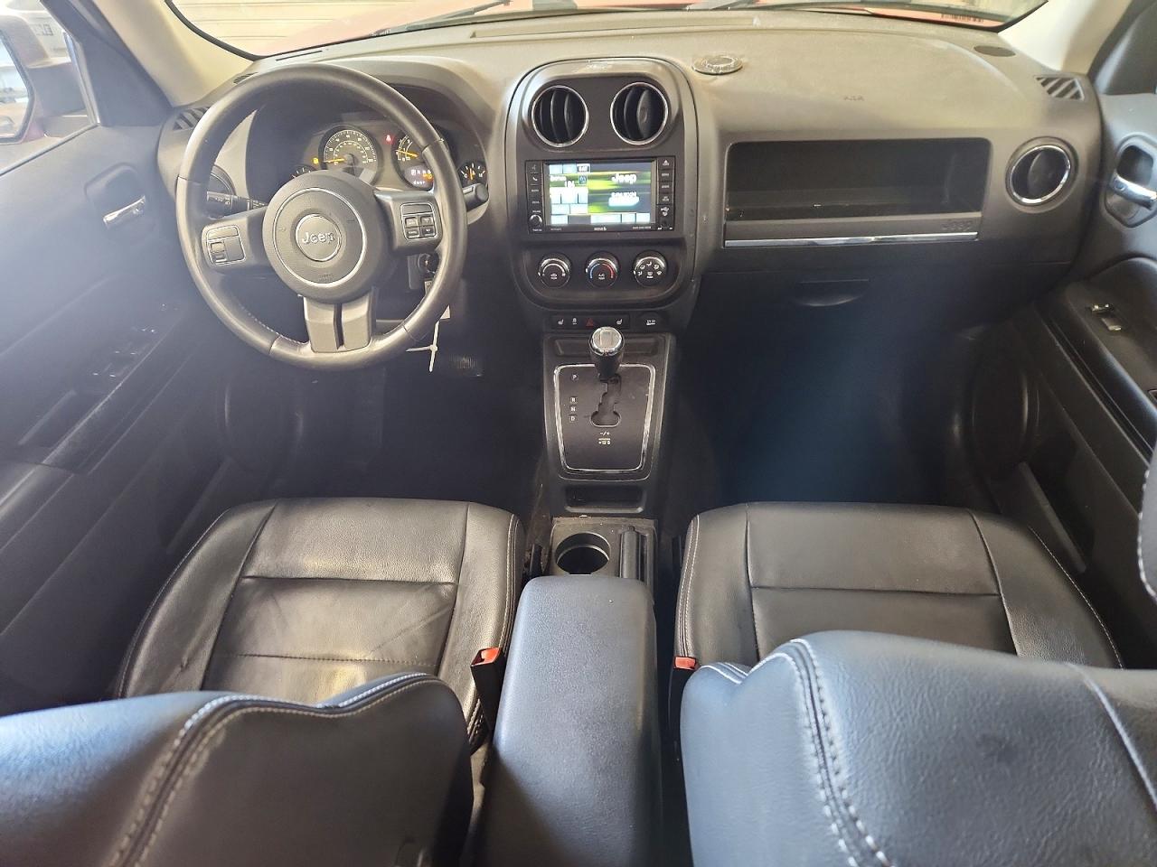 2015 Jeep Patriot Latitude Red vin: 1C4NJRFBXFD154491