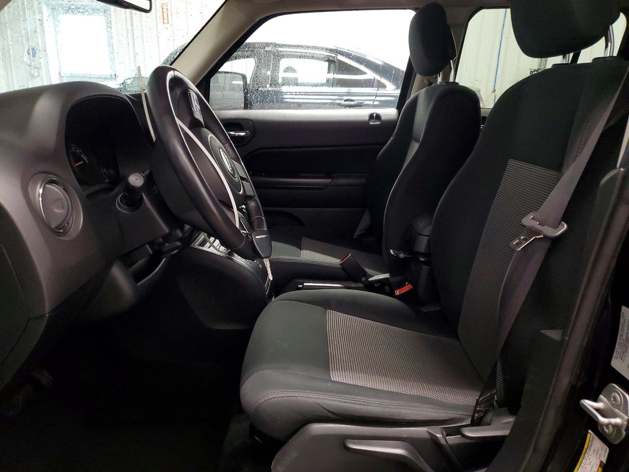 2015 Jeep Patriot Latitude Black vin: 1C4NJRFBXFD176345