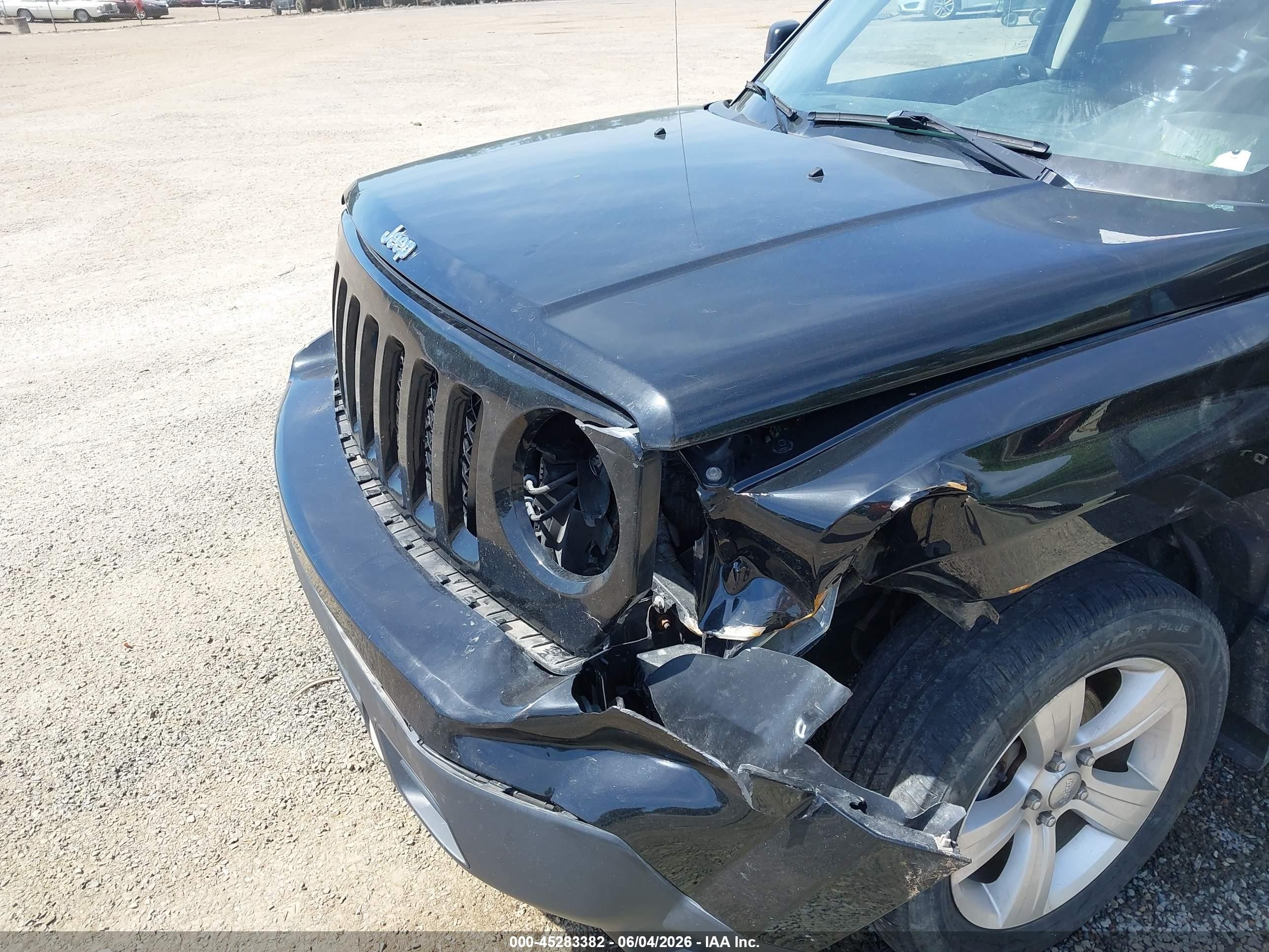 2015 Jeep Patriot Latitude Black vin: 1C4NJRFBXFD184686