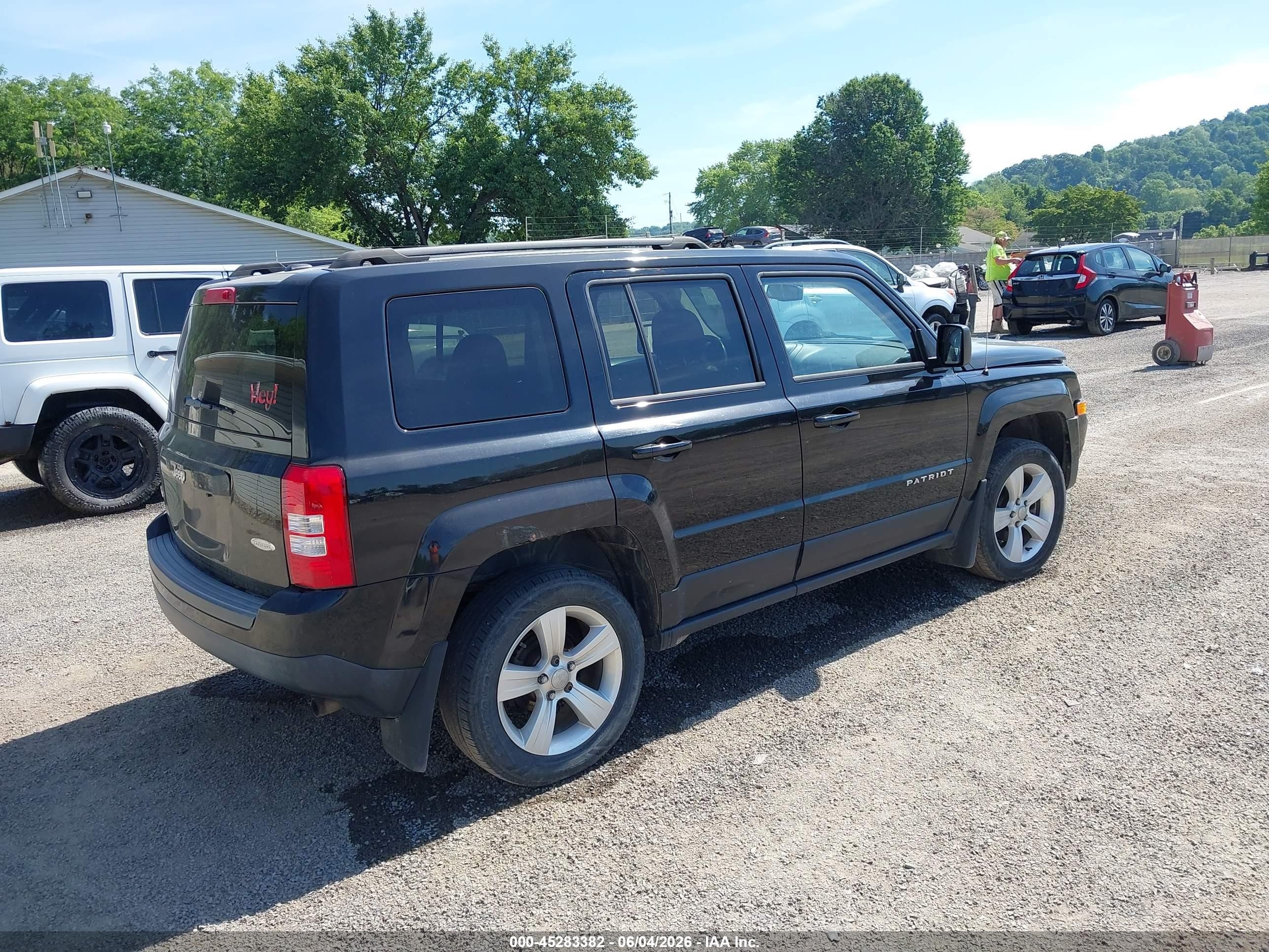 2015 Jeep Patriot Latitude Black vin: 1C4NJRFBXFD184686