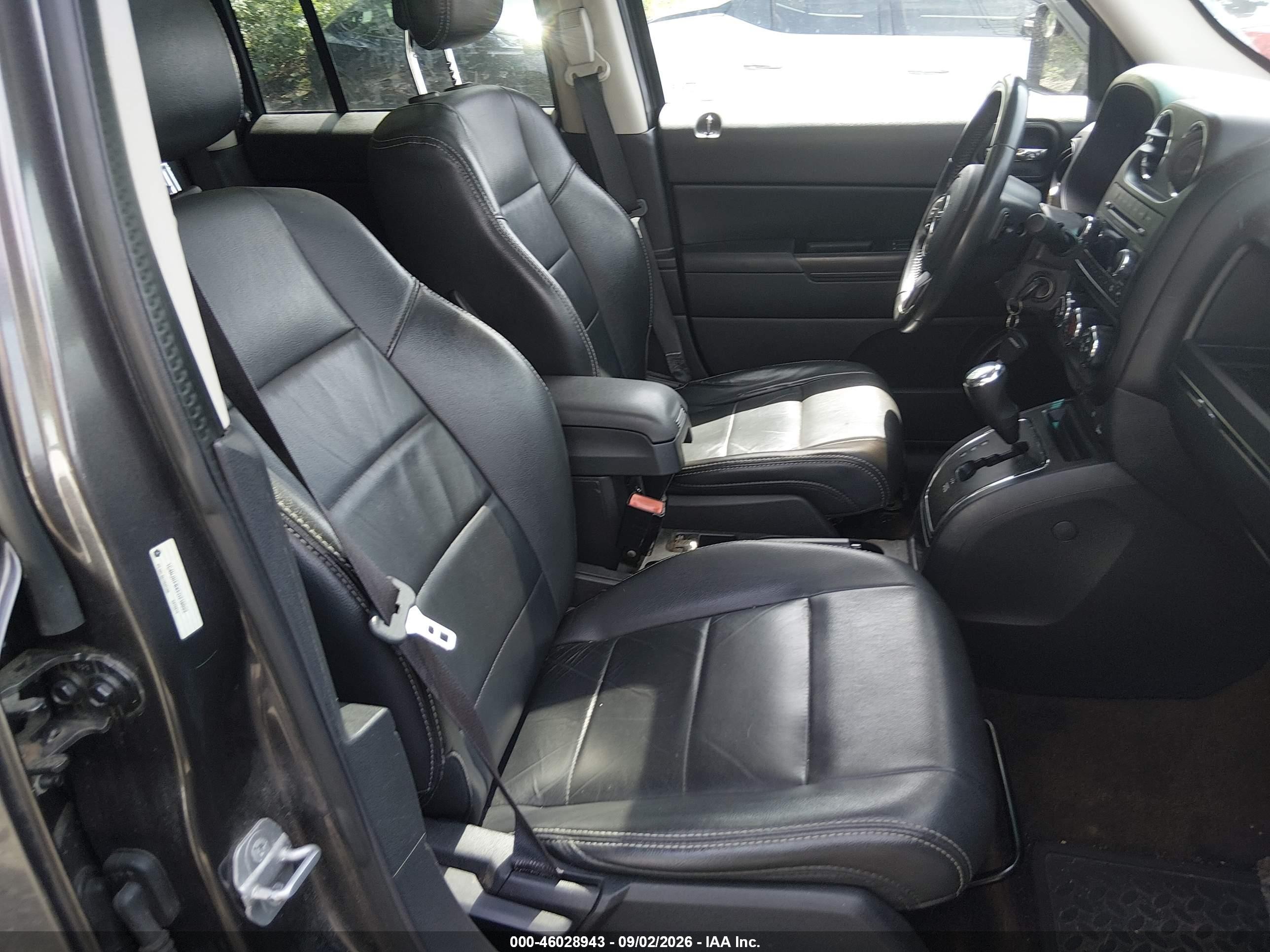 2015 Jeep Patriot High Altitude Edition Beige vin: 1C4NJRFBXFD218092