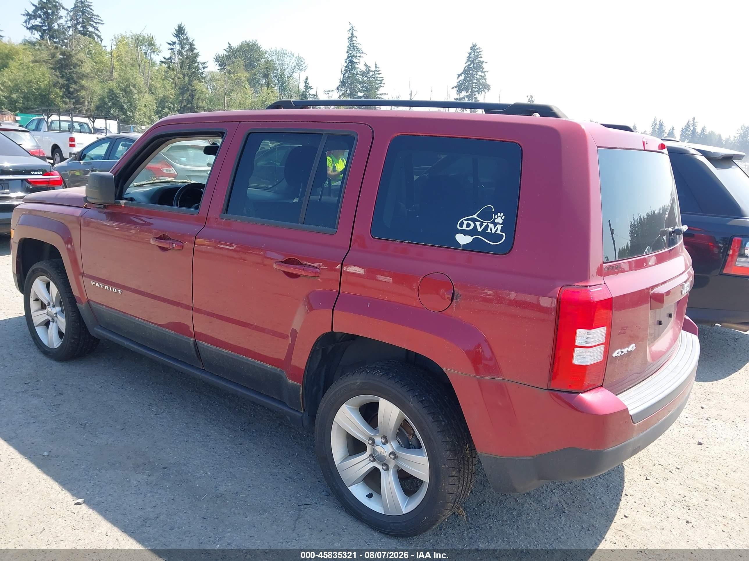 2015 Jeep Patriot Latitude Red vin: 1C4NJRFBXFD248967