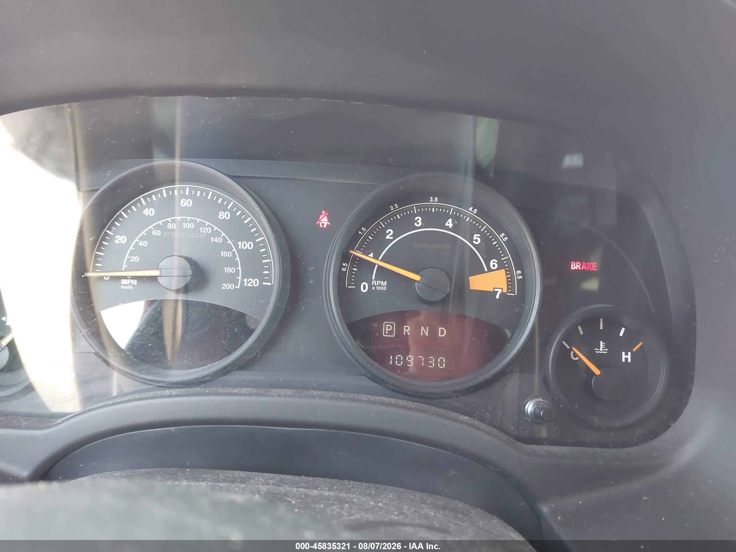 2015 Jeep Patriot Latitude Red vin: 1C4NJRFBXFD248967