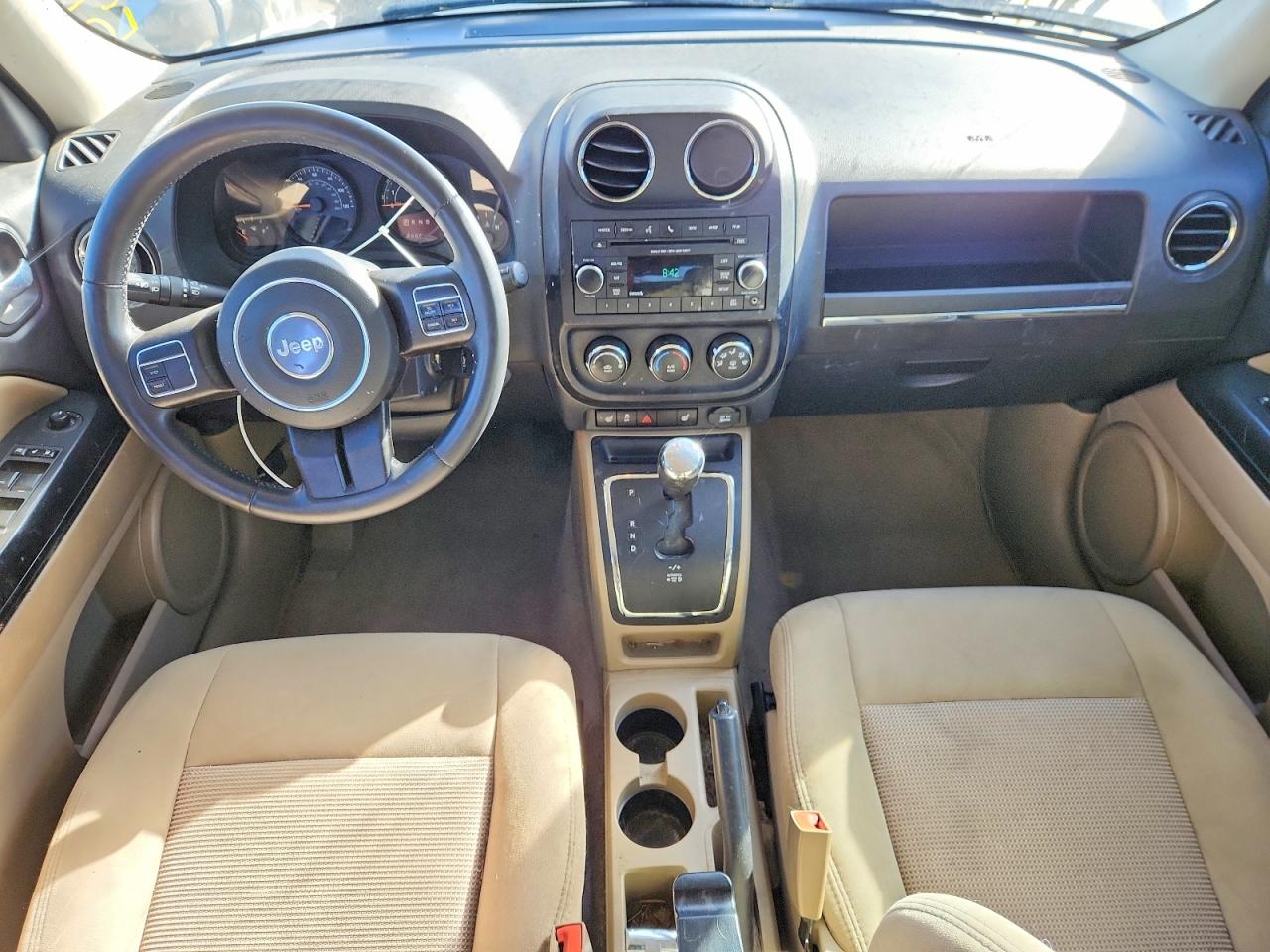 2015 Jeep Patriot Latitude White vin: 1C4NJRFBXFD332982