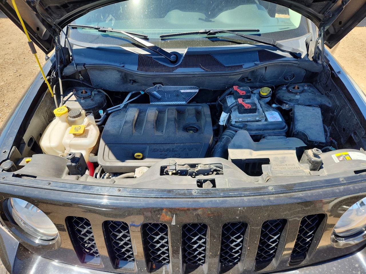 2015 Jeep Patriot Latitude Черный vin: 1C4NJRFBXFD412153