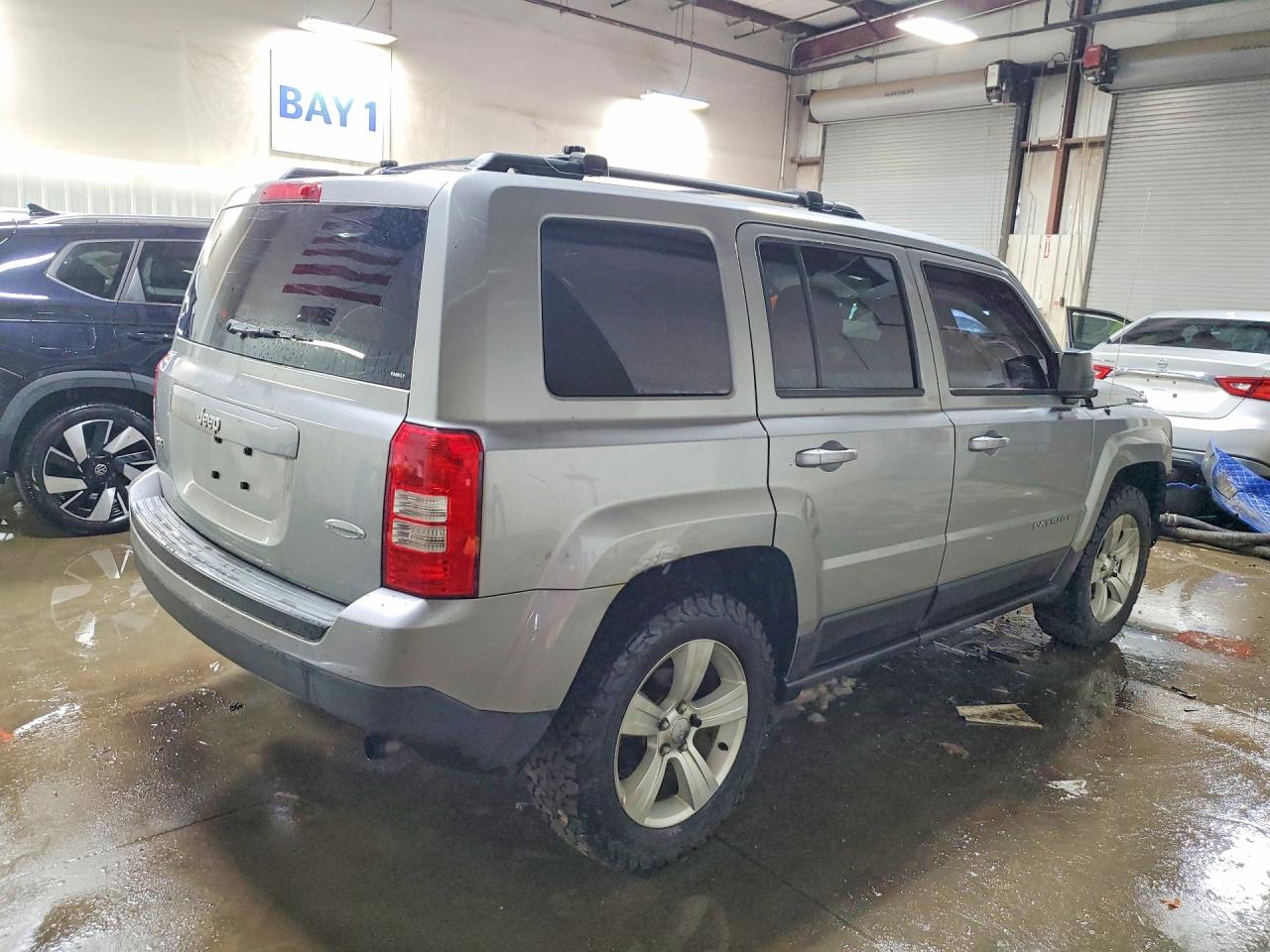 2015 Jeep Patriot Latitude Silver vin: 1C4NJRFBXFD424951