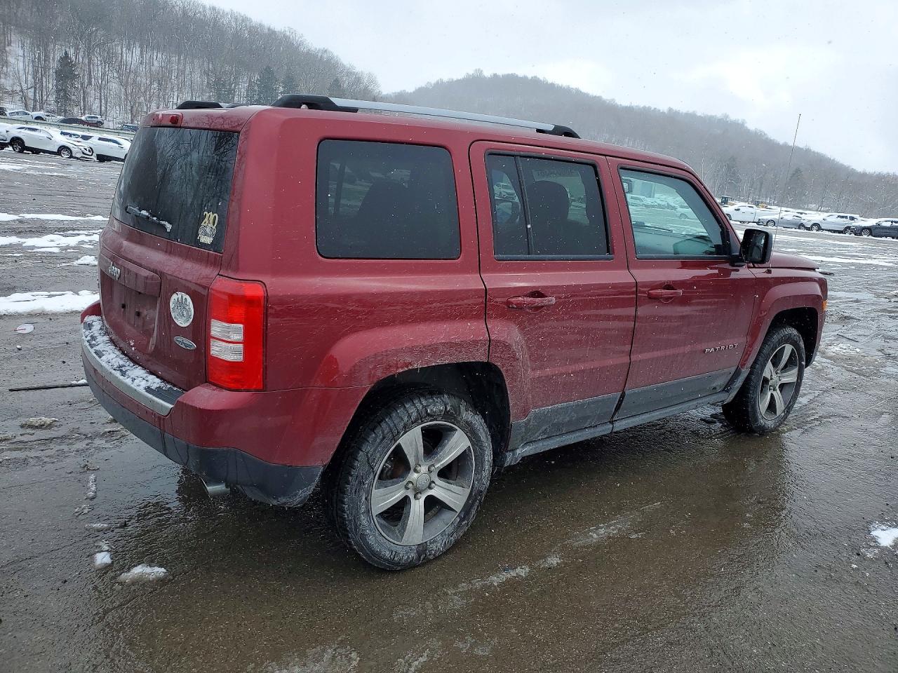 2016 Jeep Patriot Red vin: 1C4NJRFBXGD522699
