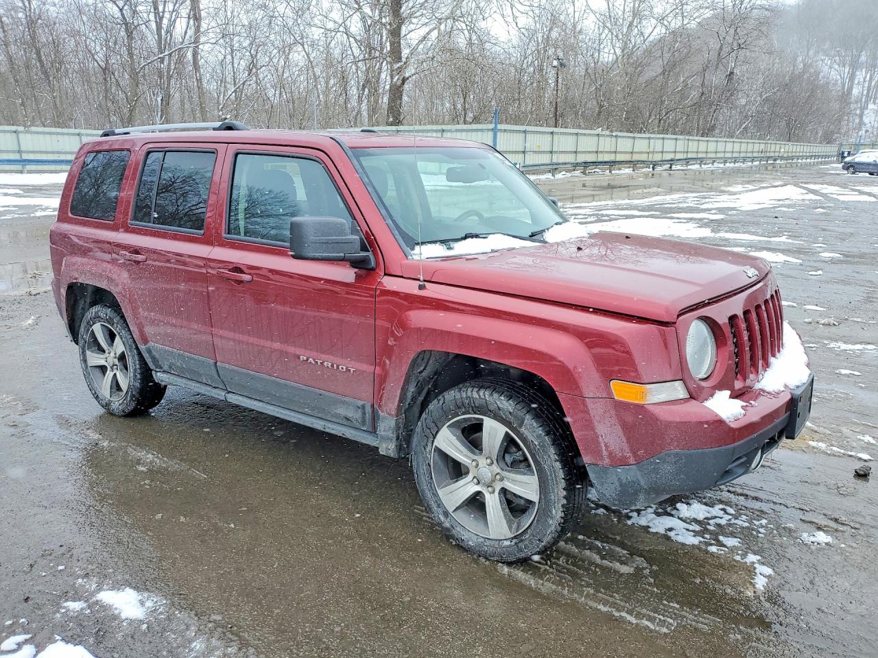 2016 Jeep Patriot Red vin: 1C4NJRFBXGD522699