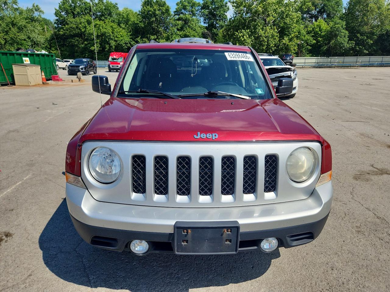2016 Jeep Patriot Latitude Burgundy vin: 1C4NJRFBXGD647279