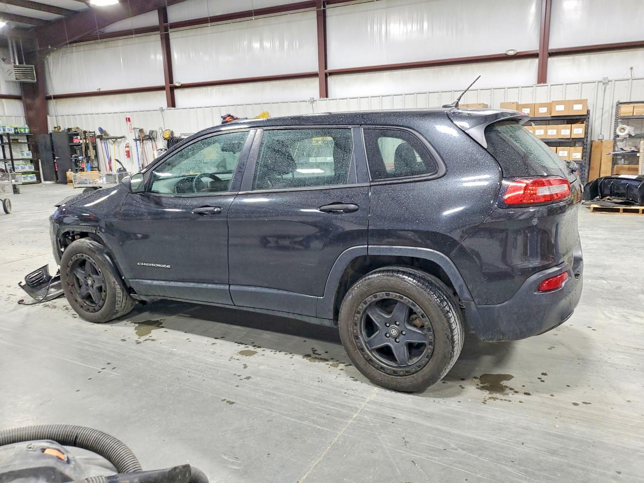 2015 Jeep Cherokee Sport Черный vin: 1C4PJLAB0FW566002