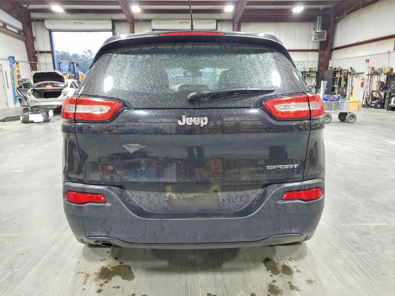 2015 Jeep Cherokee Sport Черный vin: 1C4PJLAB0FW566002