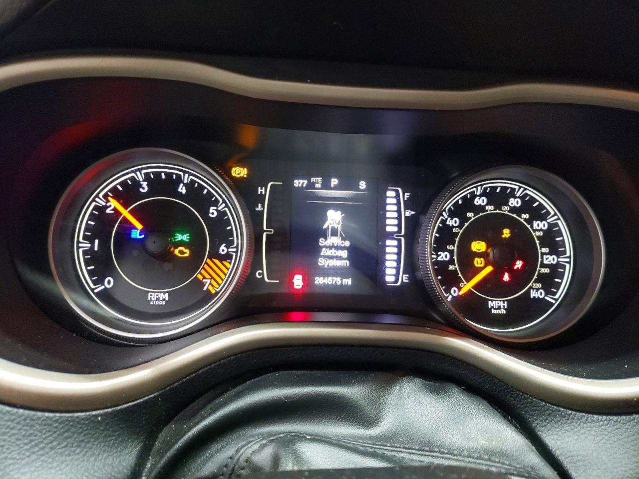 2015 Jeep Cherokee Sport Maroon vin: 1C4PJLAB0FW589781