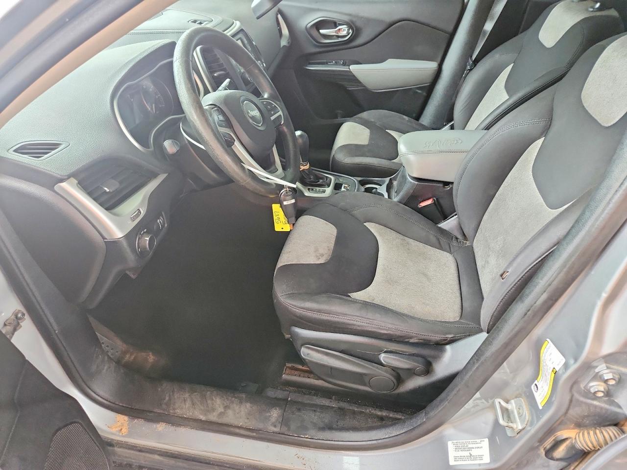 2014 Jeep Cherokee Sport Silver vin: 1C4PJLAB1EW122724