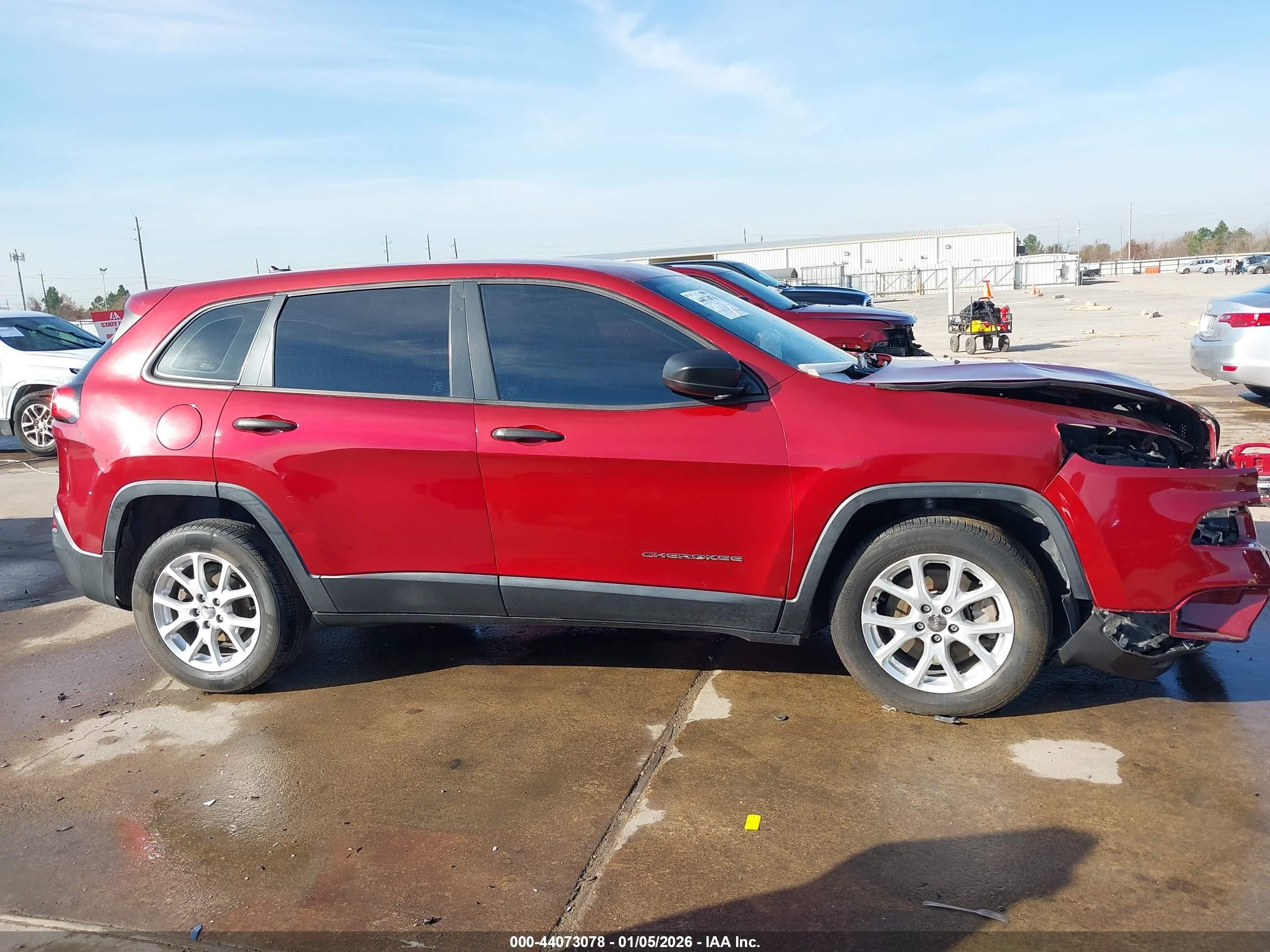 2014 Jeep Cherokee Sport Красный vin: 1C4PJLAB1EW228431
