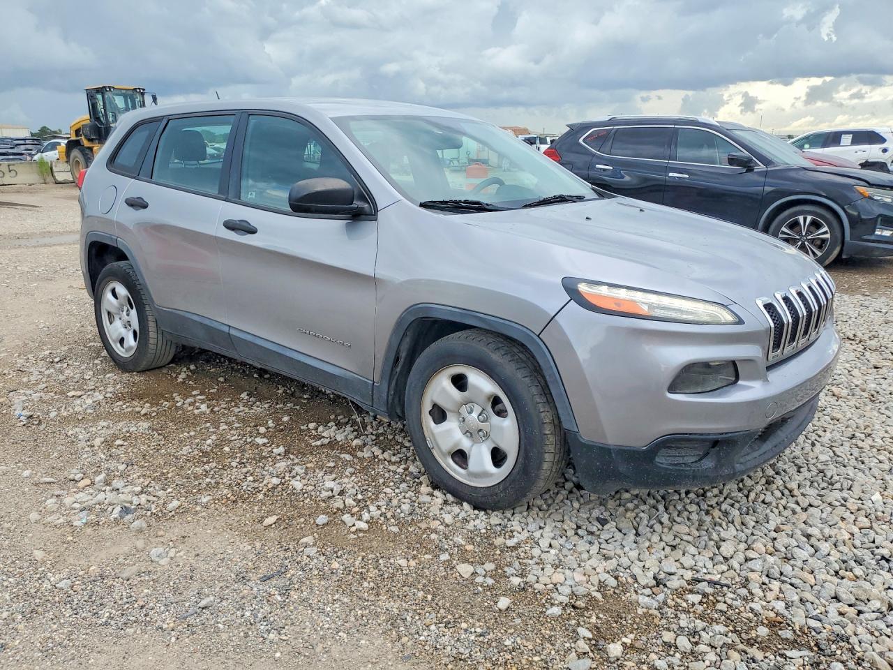 2015 Jeep Cherokee Sport Серебряный vin: 1C4PJLAB1FW579213