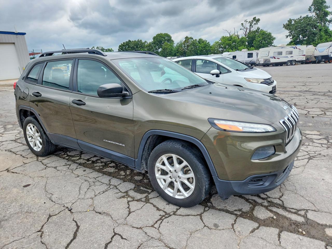 2015 Jeep Cherokee Sport Зеленый vin: 1C4PJLAB1FW637112