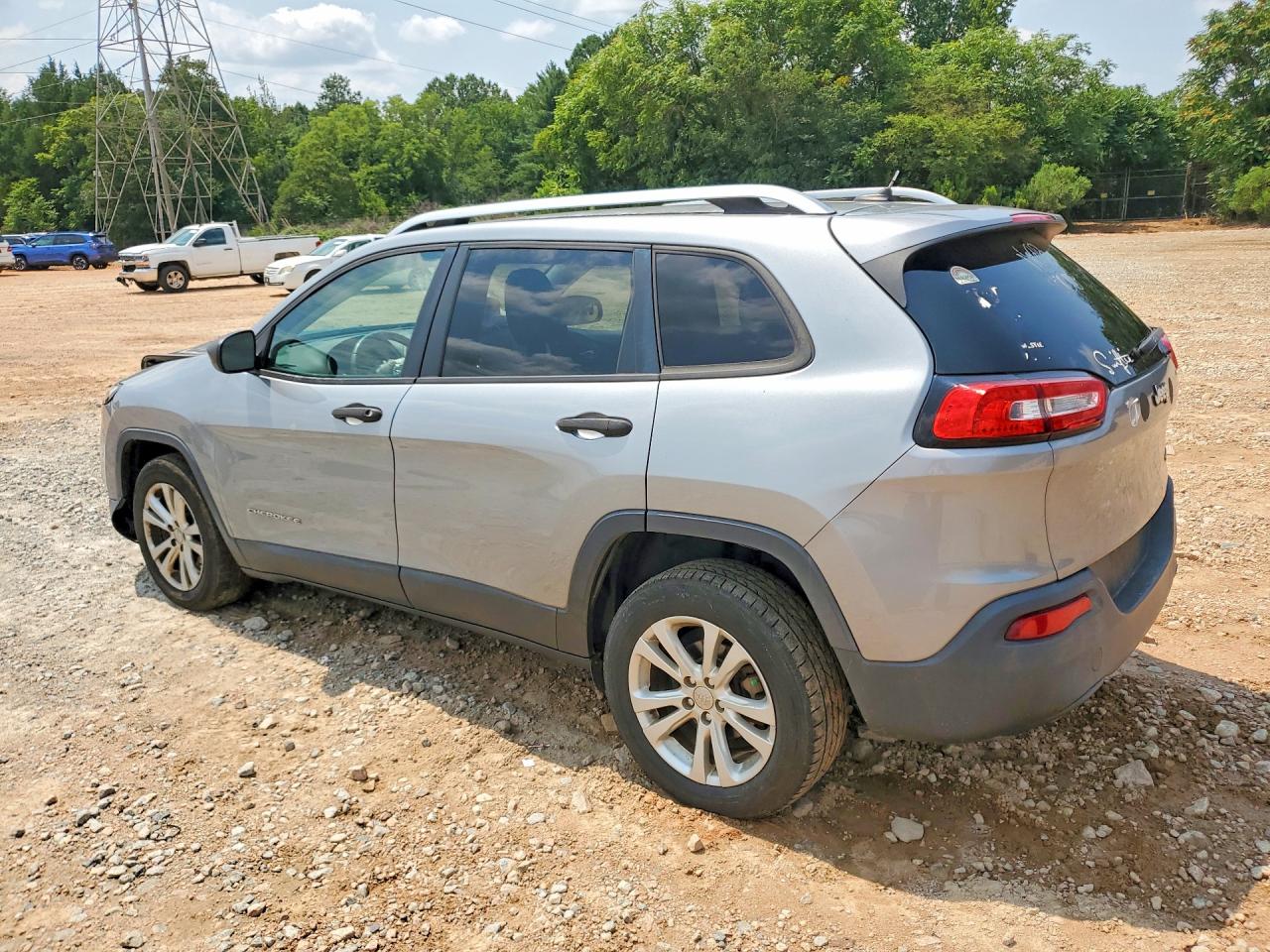 2015 Jeep Cherokee Sport Silver vin: 1C4PJLAB1FW657098