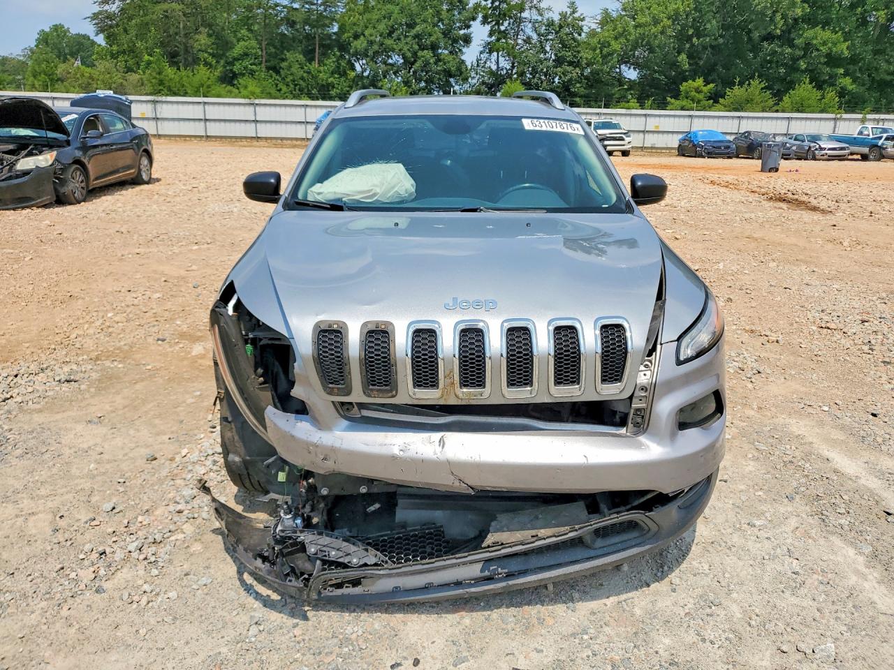 2015 Jeep Cherokee Sport Silver vin: 1C4PJLAB1FW657098