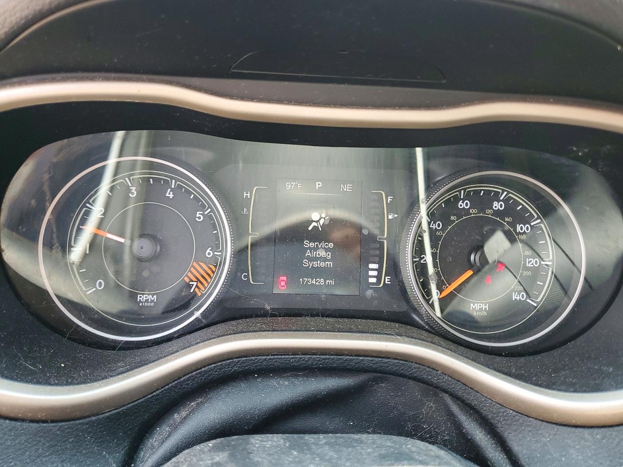2015 Jeep Cherokee Sport Silver vin: 1C4PJLAB1FW657098