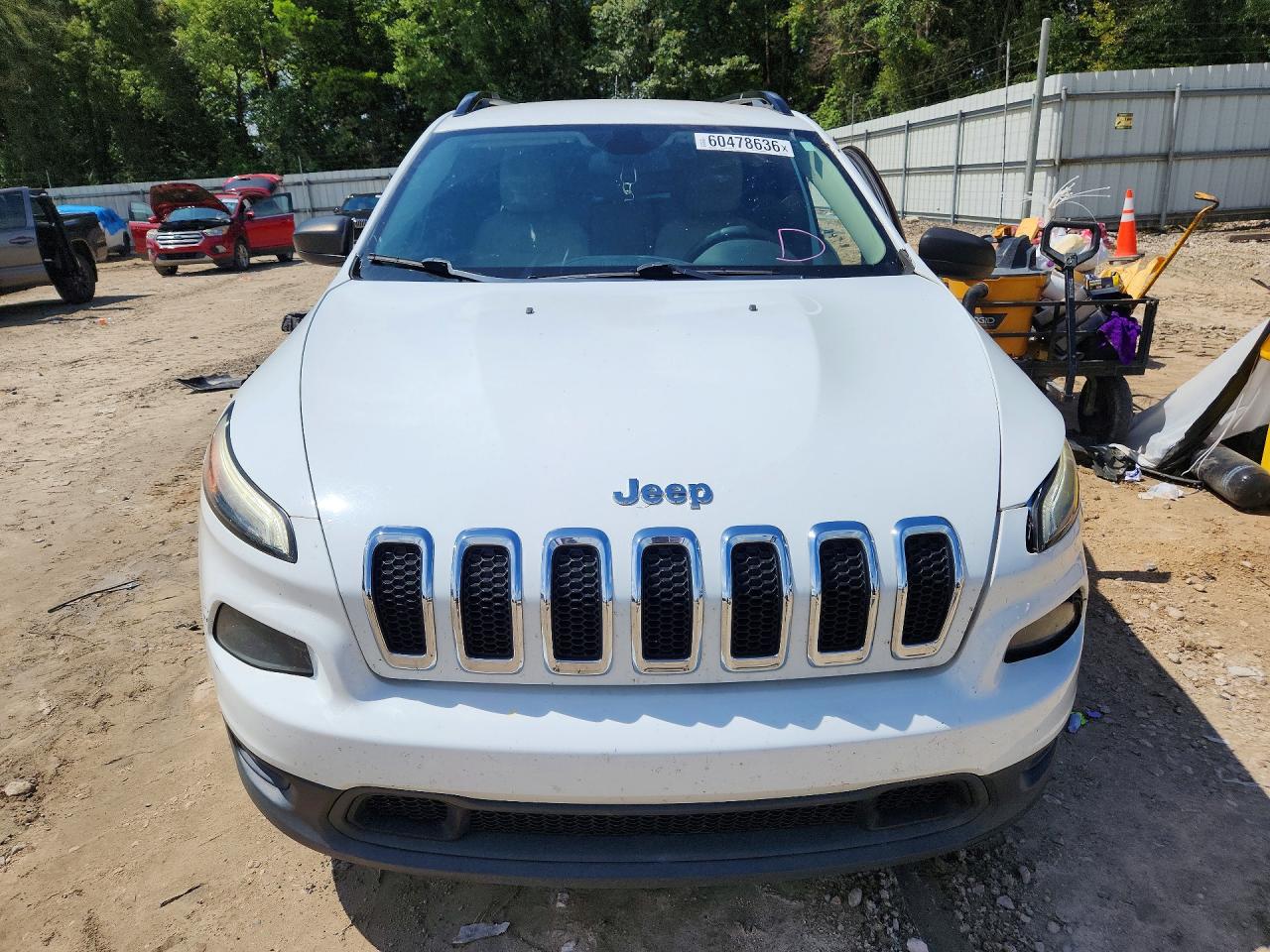 2015 Jeep Cherokee Sport Белый vin: 1C4PJLAB1FW660583