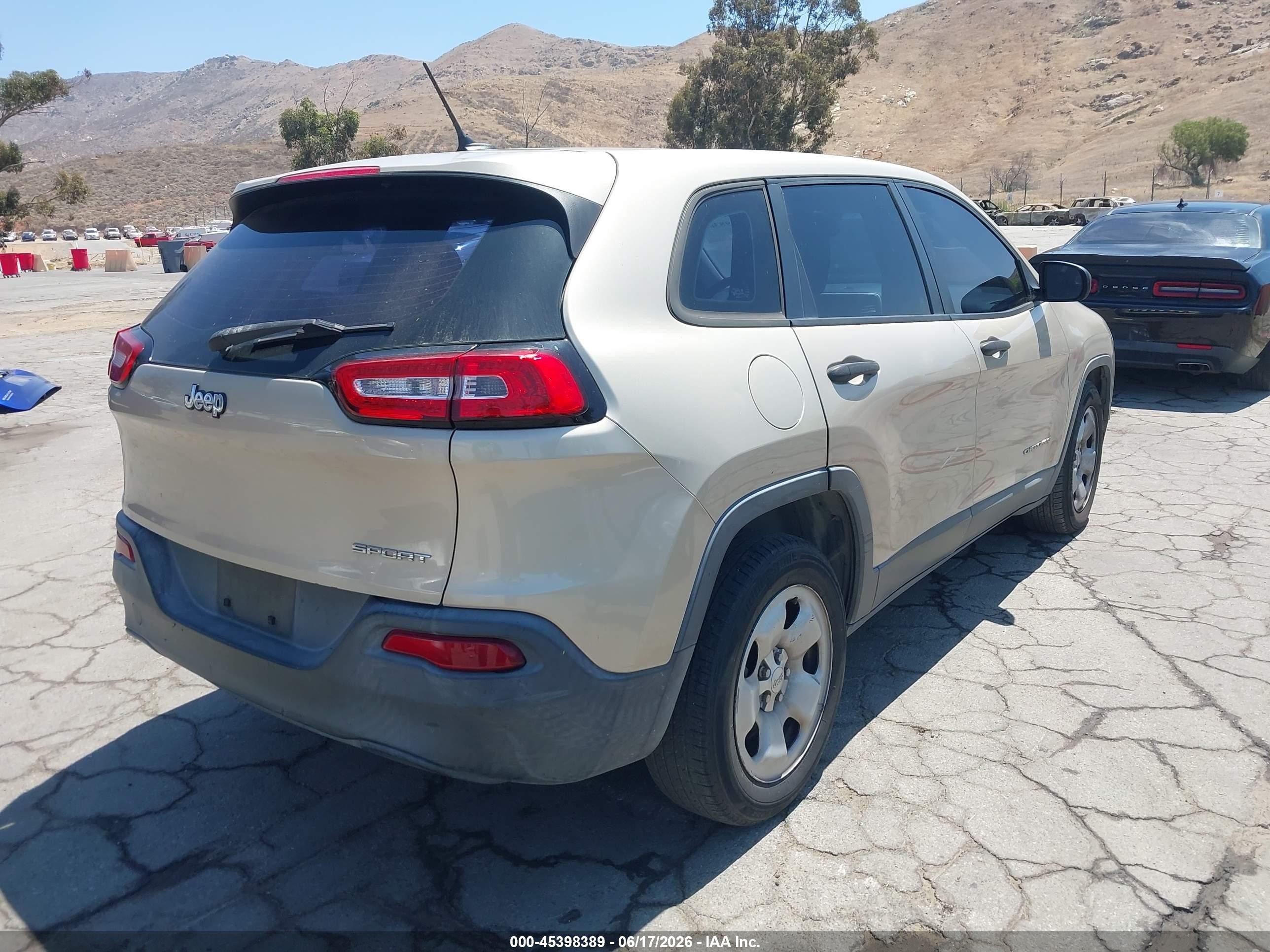 2015 Jeep Cherokee Sport Champagne vin: 1C4PJLAB1FW700628