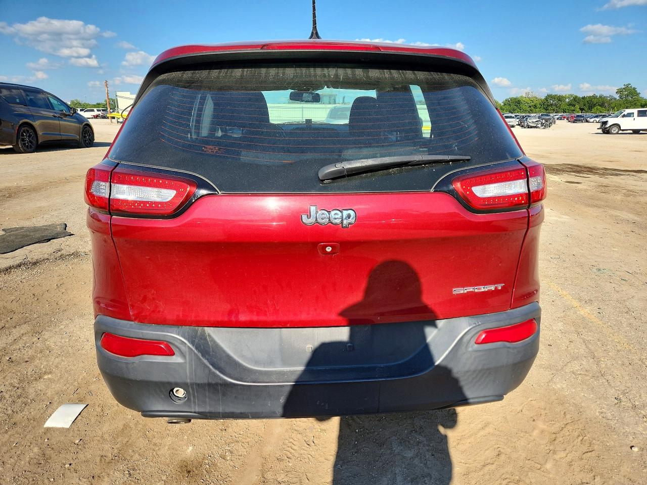 2015 Jeep Cherokee Красный vin: 1C4PJLAB1FW732639