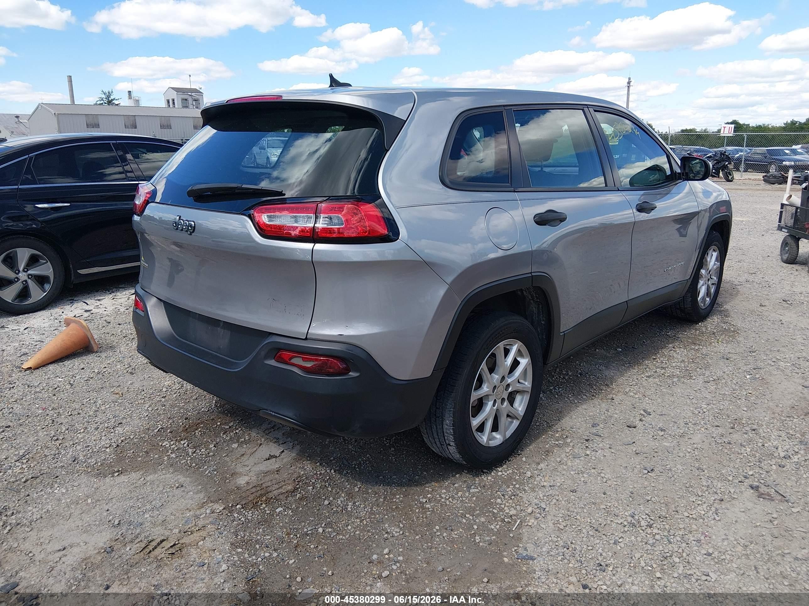 2014 Jeep Cherokee Sport Серебряный vin: 1C4PJLAB2EW157854