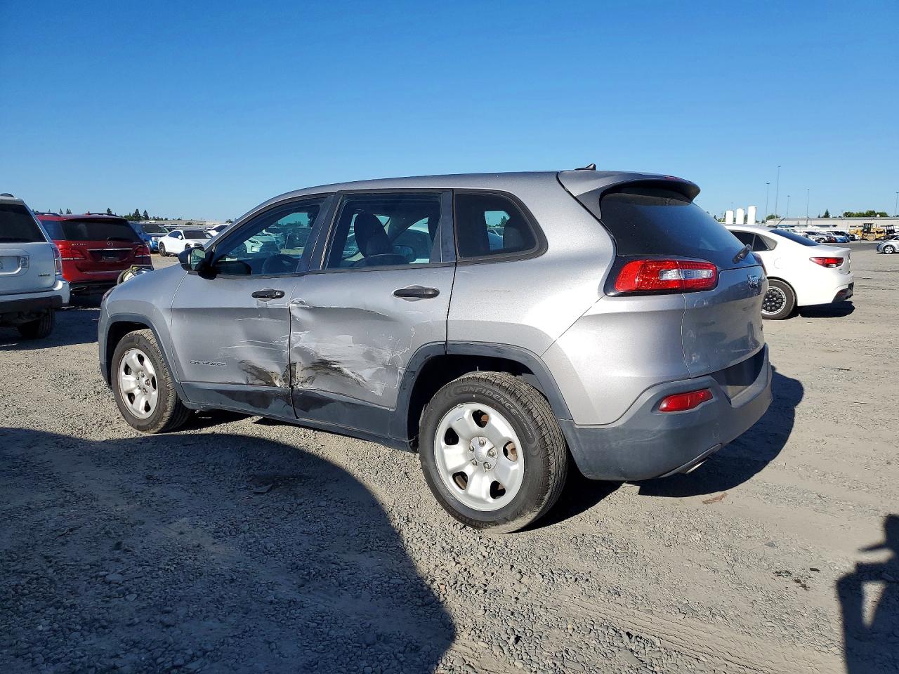 2015 Jeep Cherokee Sport Silver vin: 1C4PJLAB2FW532840