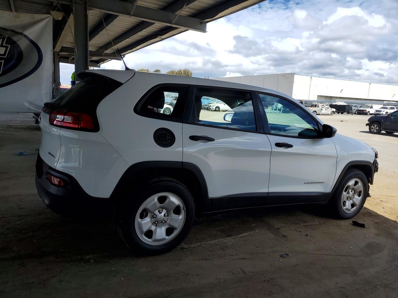 2015 Jeep Cherokee Sport White vin: 1C4PJLAB2FW554224