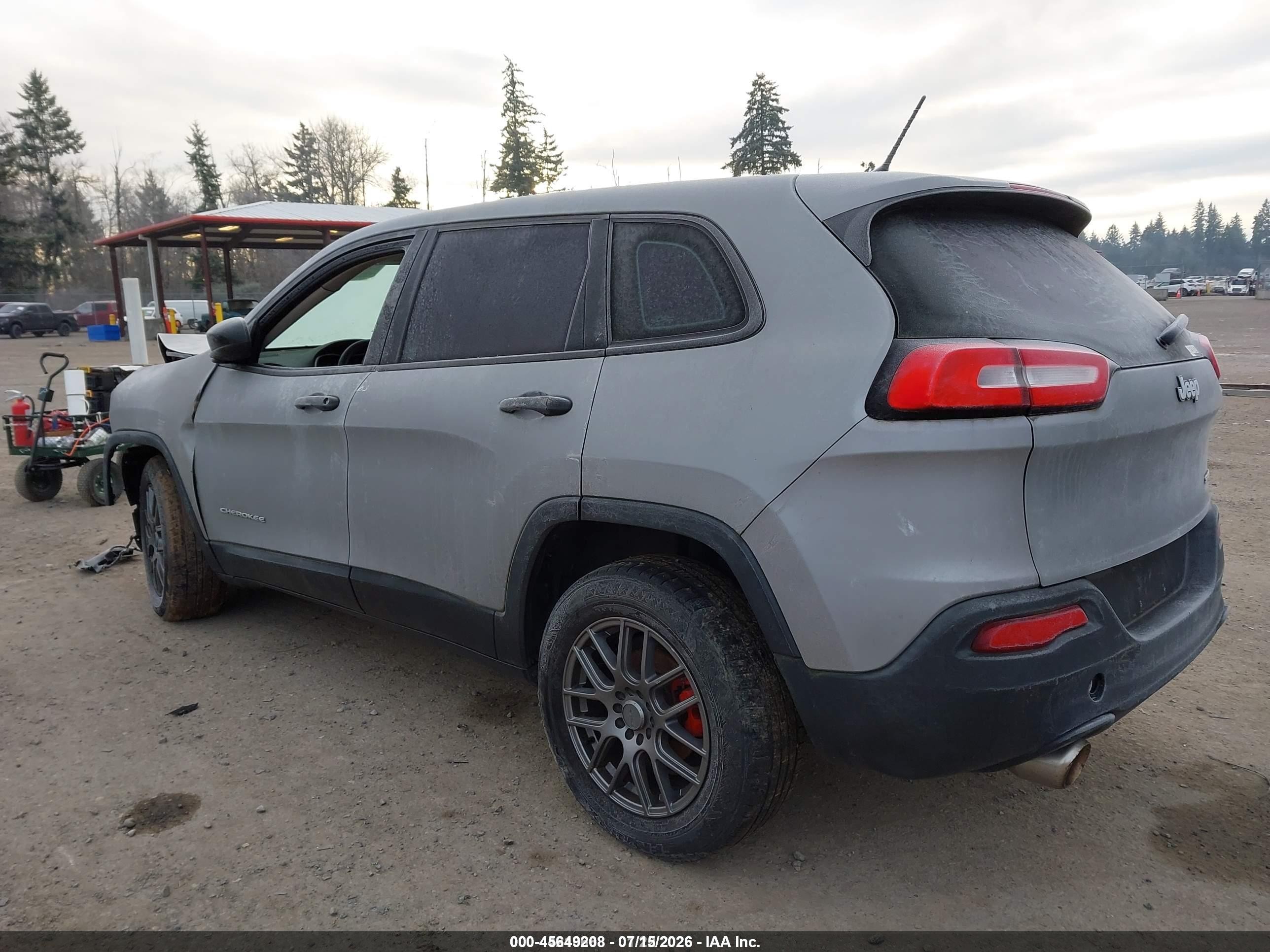 2015 Jeep Cherokee Sport Silver vin: 1C4PJLAB2FW637068