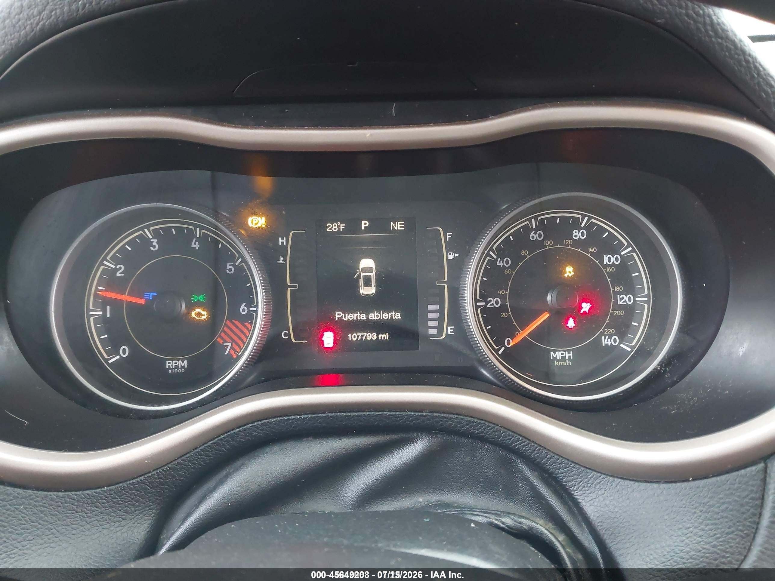 2015 Jeep Cherokee Sport Silver vin: 1C4PJLAB2FW637068