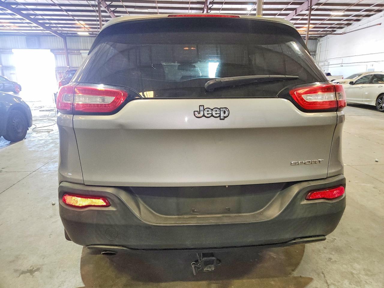 2015 Jeep Cherokee Sport Silver vin: 1C4PJLAB2FW761003