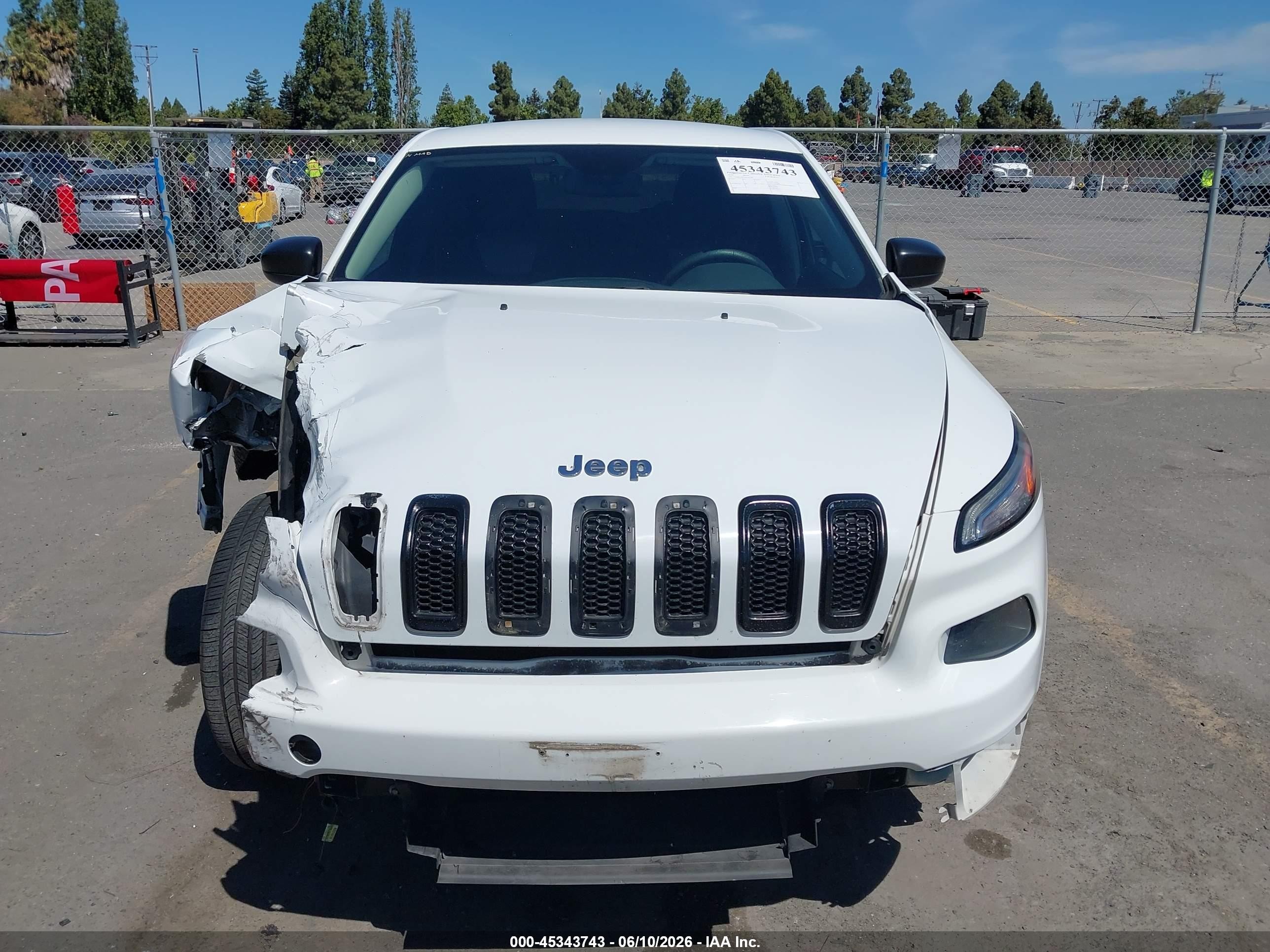 2014 Jeep Cherokee Sport Белый vin: 1C4PJLAB3EW163548