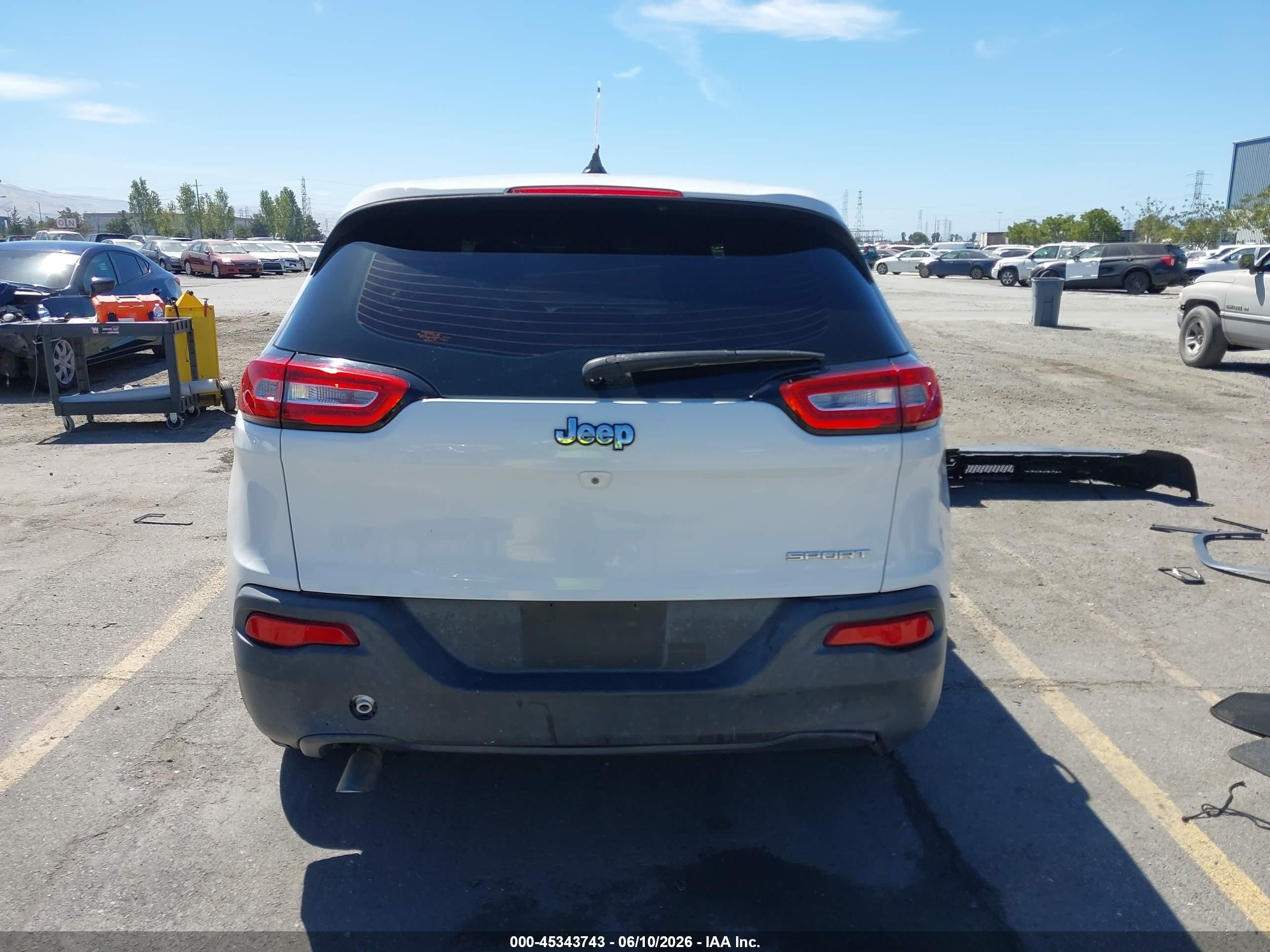 2014 Jeep Cherokee Sport Белый vin: 1C4PJLAB3EW163548