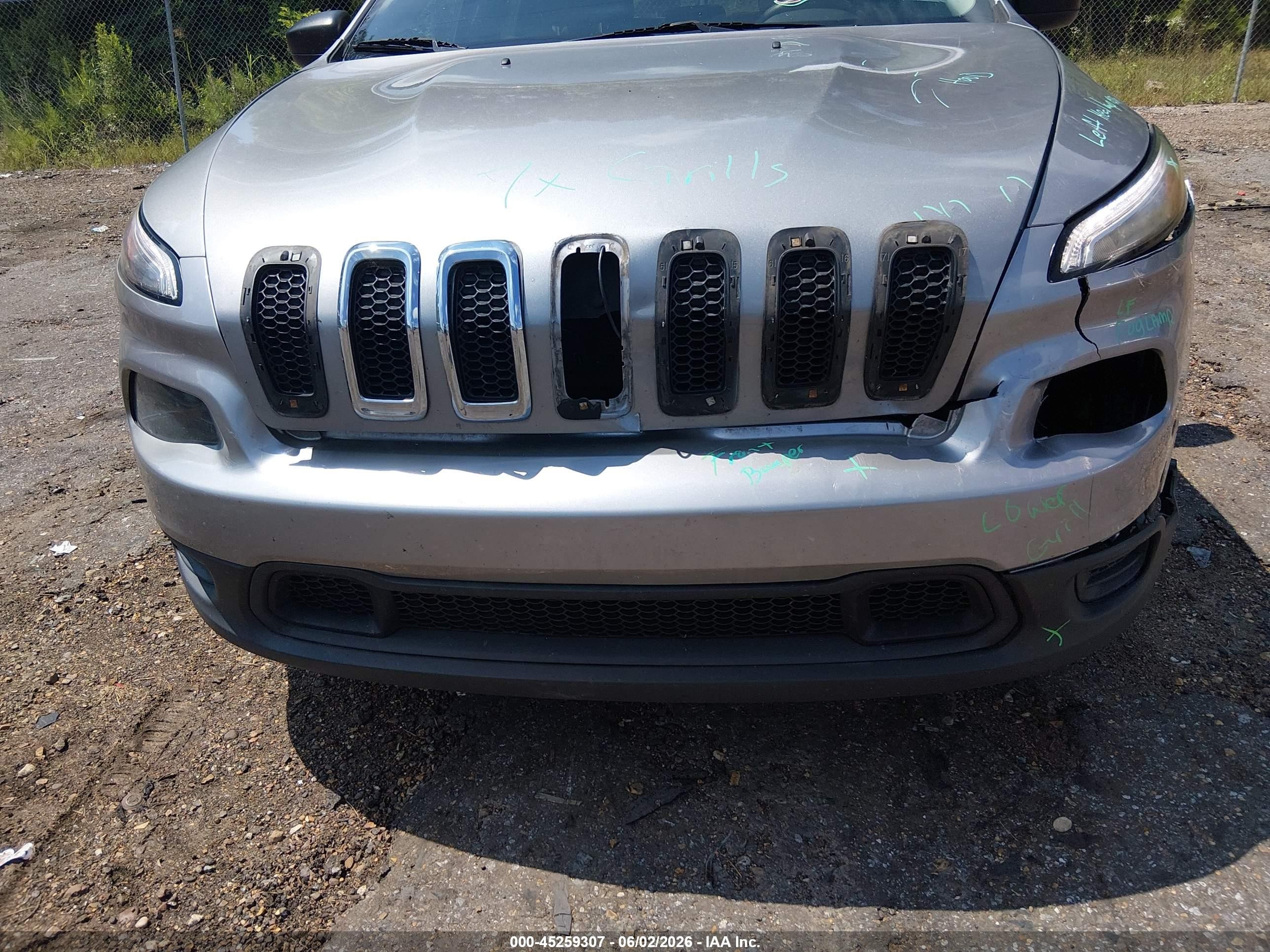 2015 Jeep Cherokee Sport Gray vin: 1C4PJLAB3FW761768