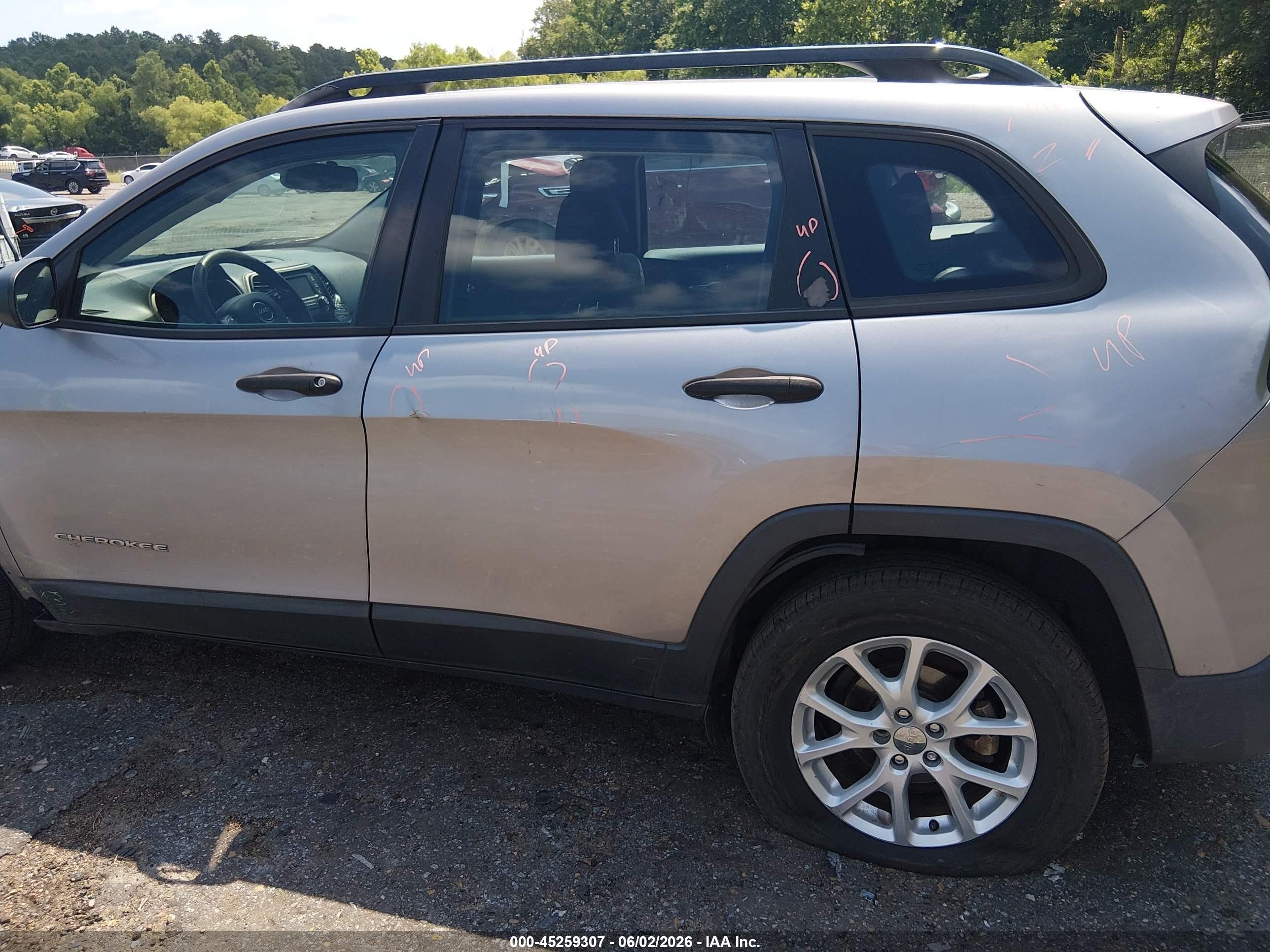 2015 Jeep Cherokee Sport Gray vin: 1C4PJLAB3FW761768