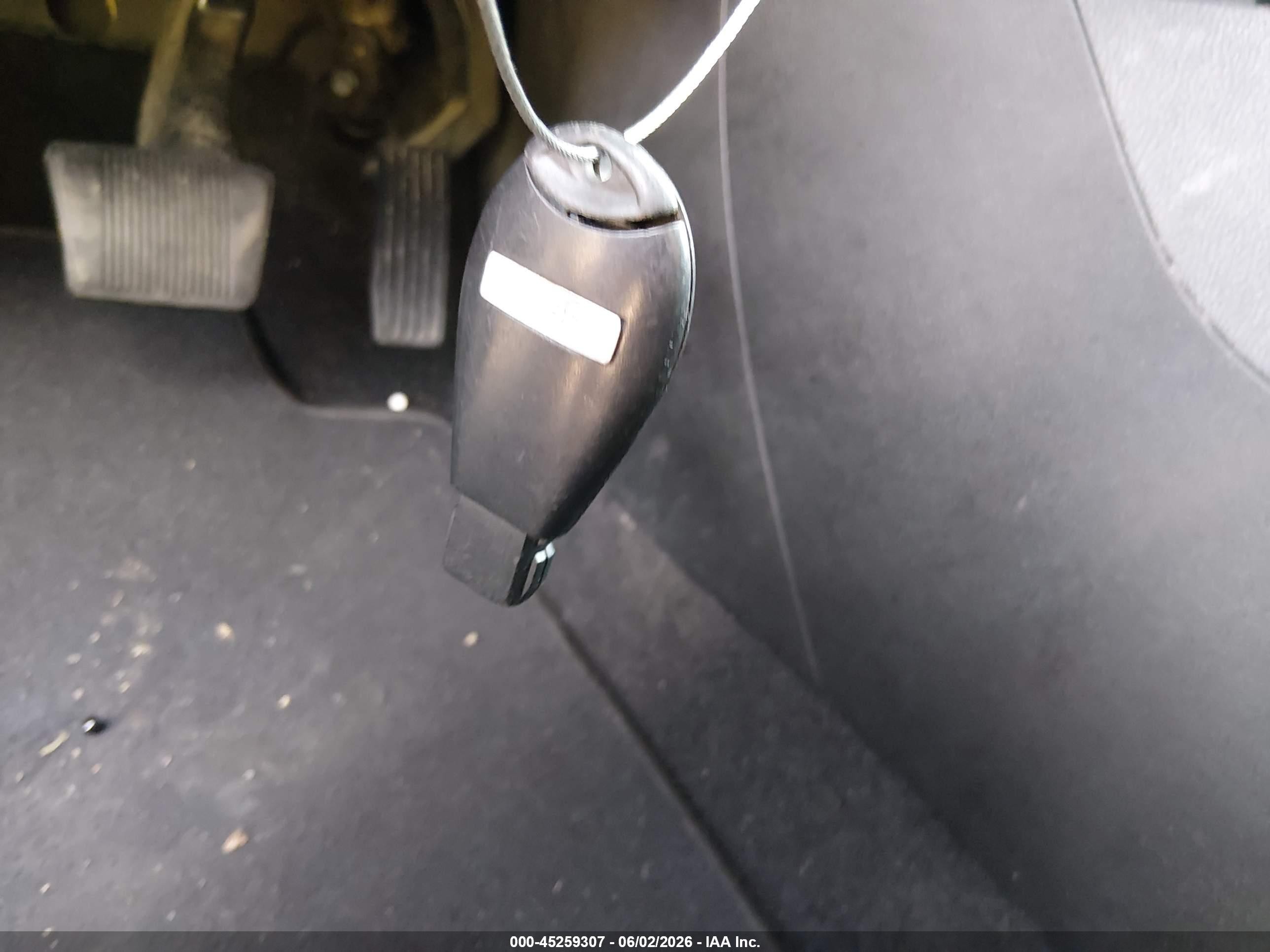 2015 Jeep Cherokee Sport Gray vin: 1C4PJLAB3FW761768
