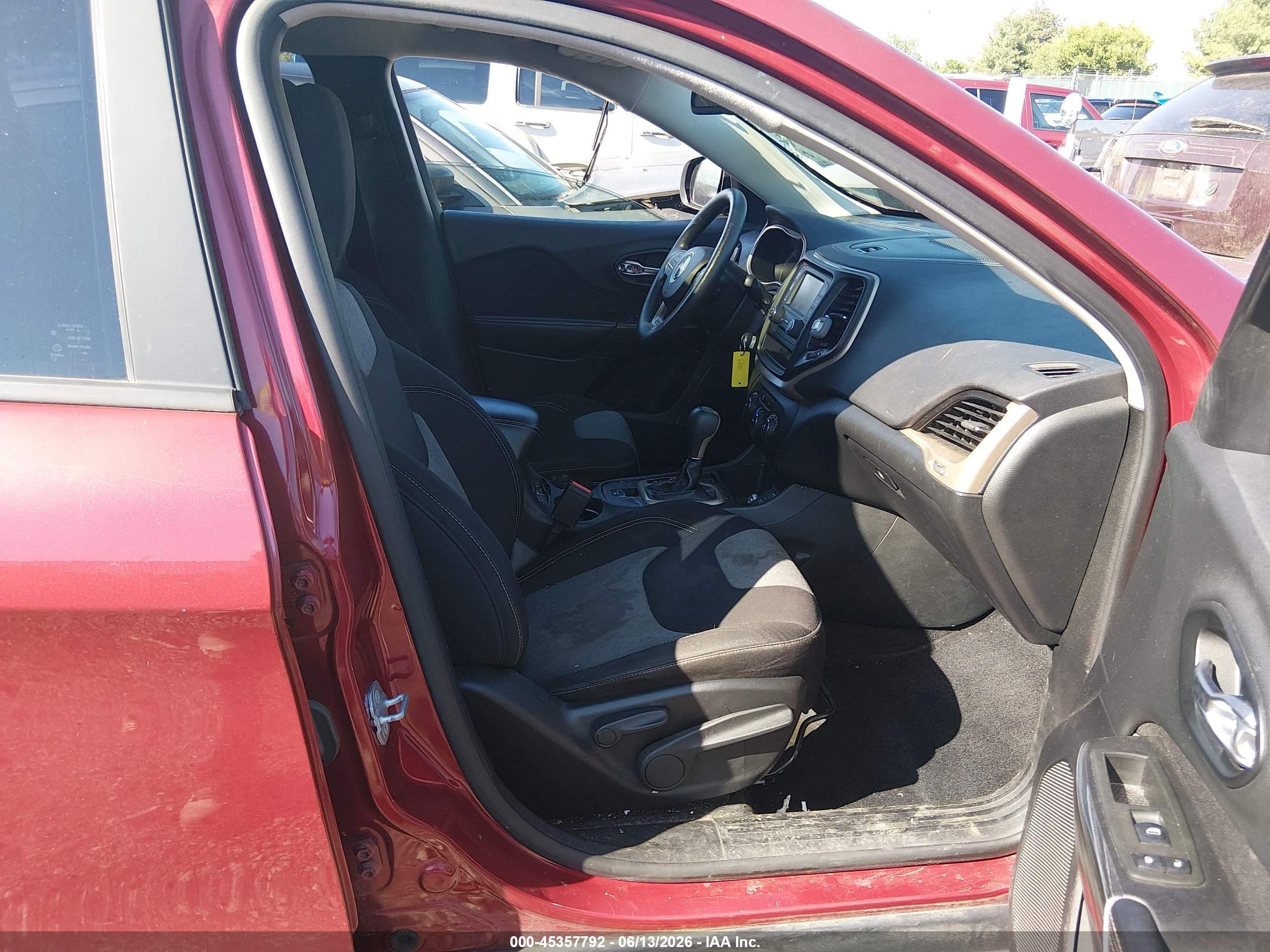 2014 Jeep Cherokee Sport Burgundy vin: 1C4PJLAB4EW143860