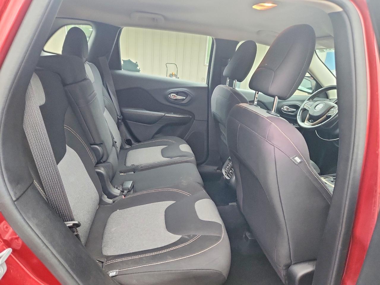 2014 Jeep Cherokee Sport Burgundy vin: 1C4PJLAB4EW155524