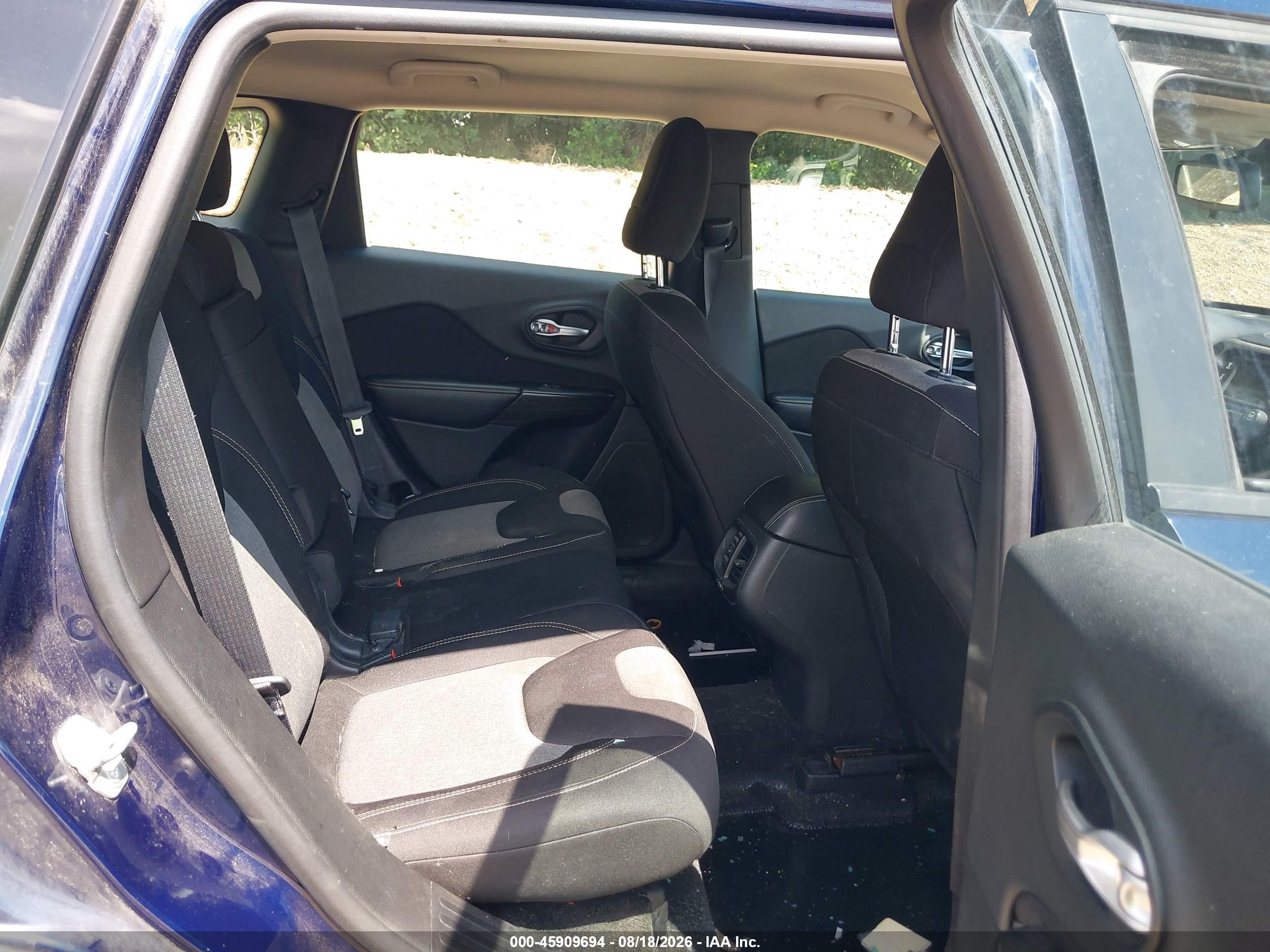 2015 Jeep Cherokee Sport Navy vin: 1C4PJLAB4FW530877