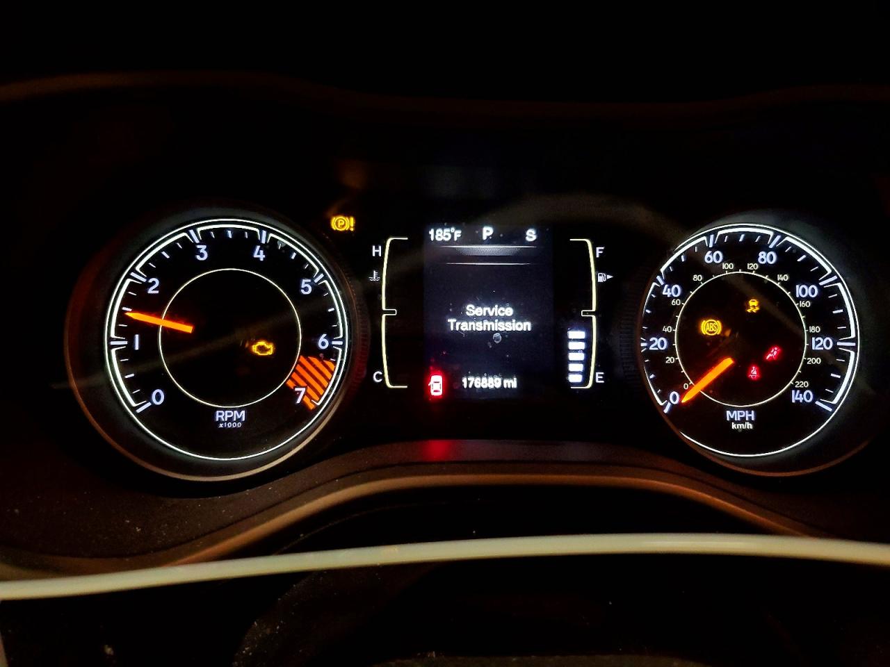 2015 Jeep Cherokee Sport Silver vin: 1C4PJLAB4FW547176