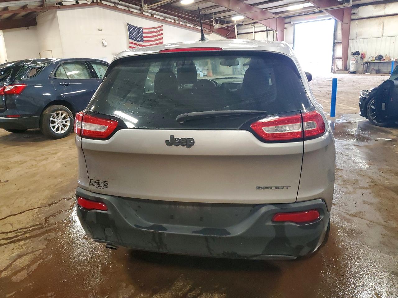 2015 Jeep Cherokee Sport Silver vin: 1C4PJLAB4FW547176