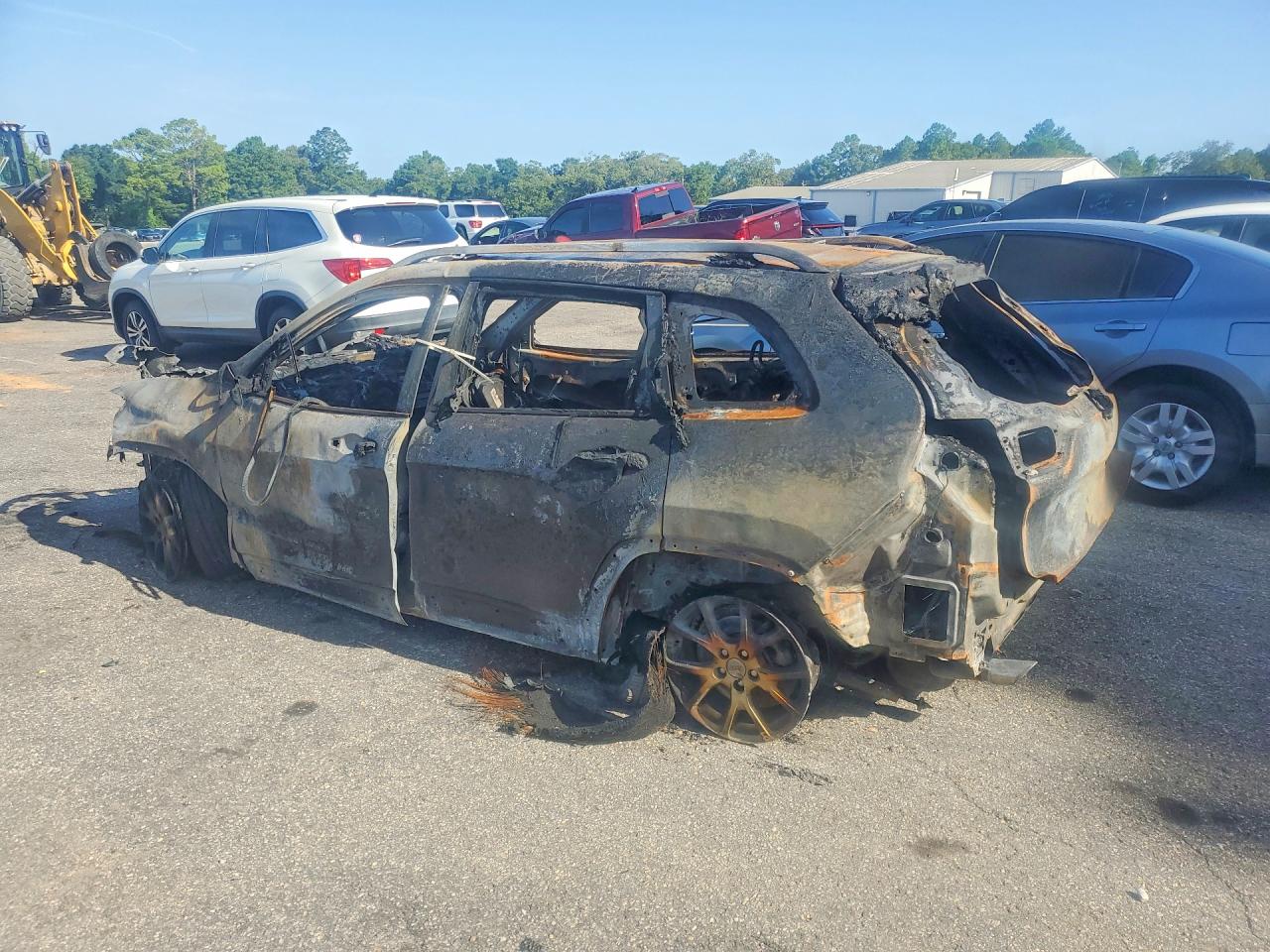 2015 Jeep Cherokee Sport Burn vin: 1C4PJLAB4FW731260