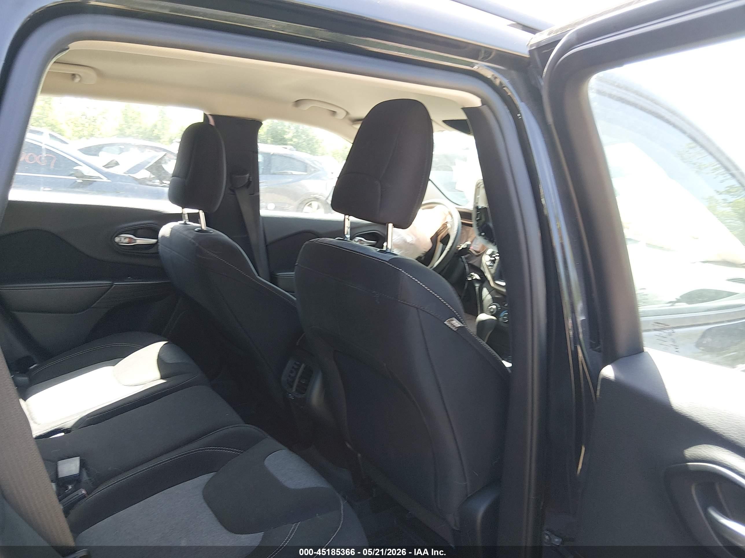 2015 Jeep Cherokee Sport Black vin: 1C4PJLAB4FW760564