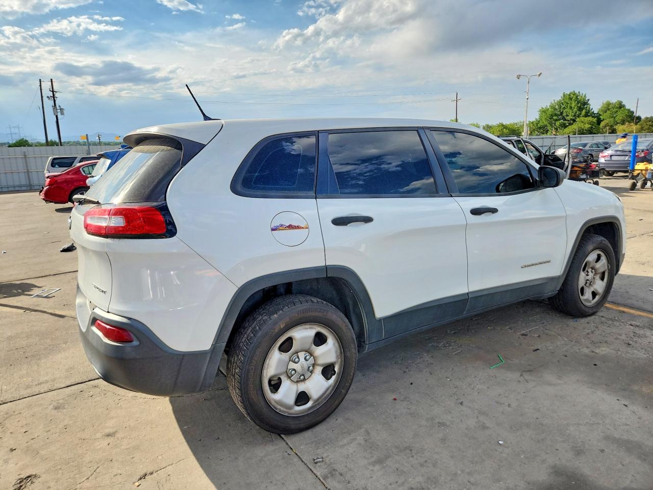 2015 Jeep Cherokee Sport Белый vin: 1C4PJLAB5FW525476