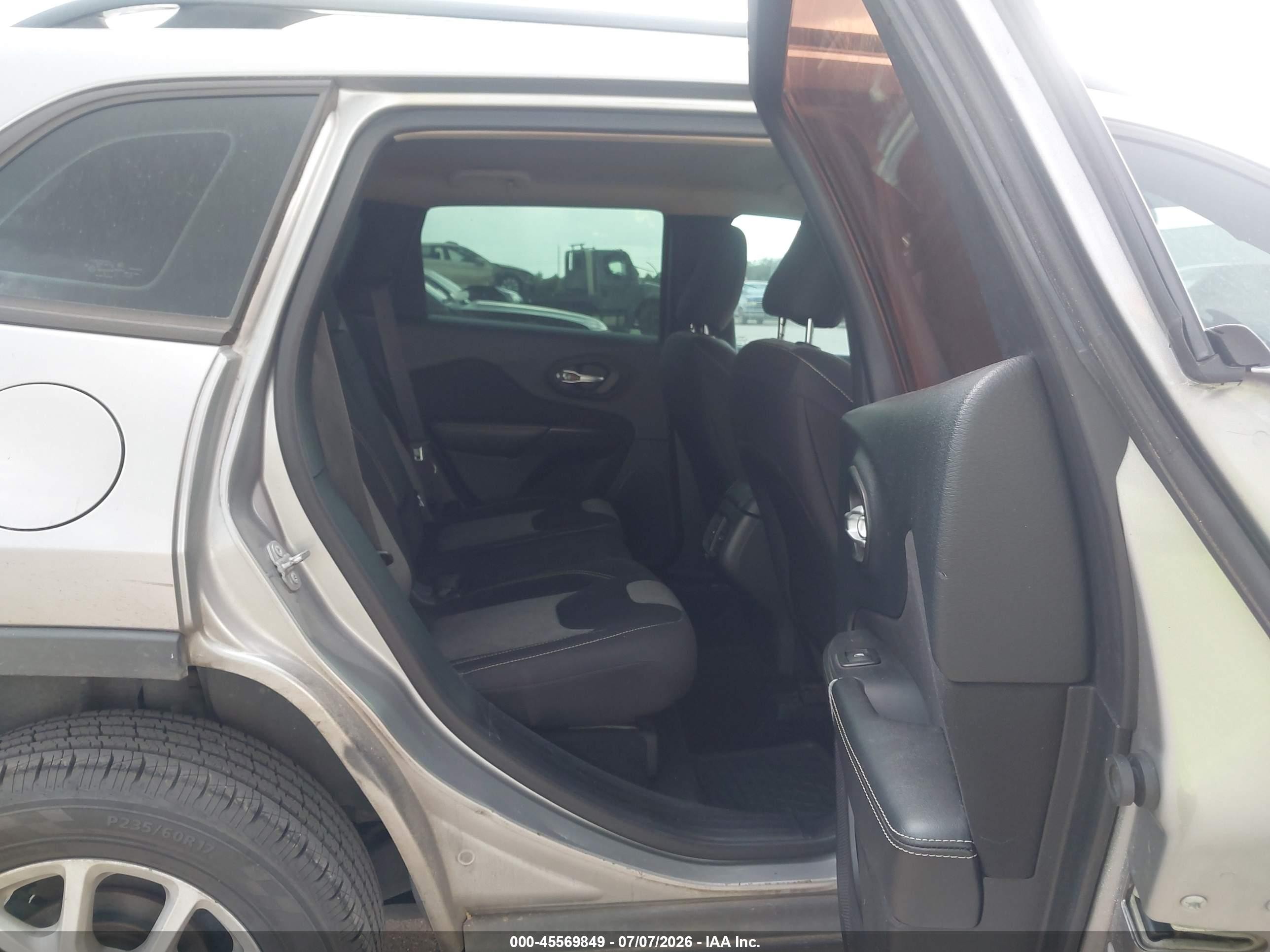 2015 Jeep Cherokee Sport Gray vin: 1C4PJLAB5FW684000